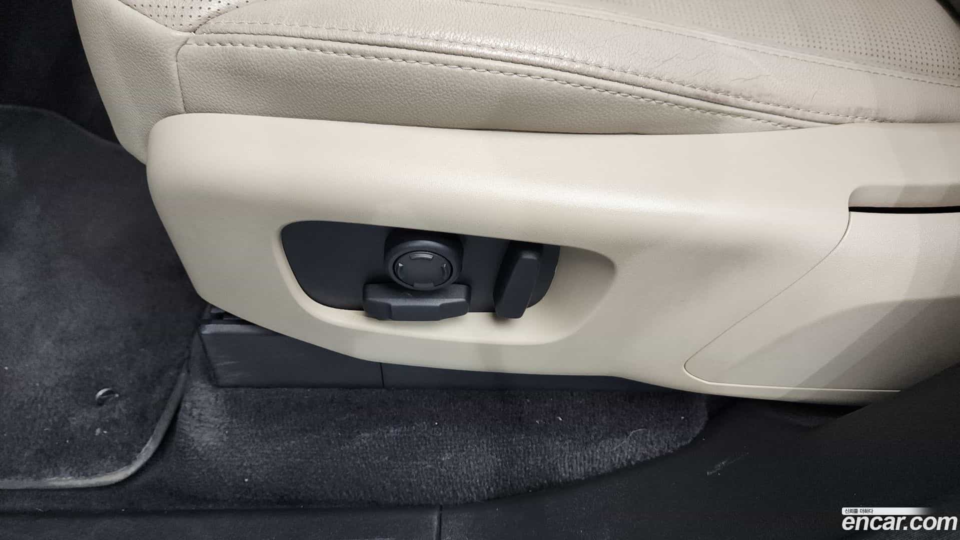 Discovery Land Rover 2017.11-OPTION-044