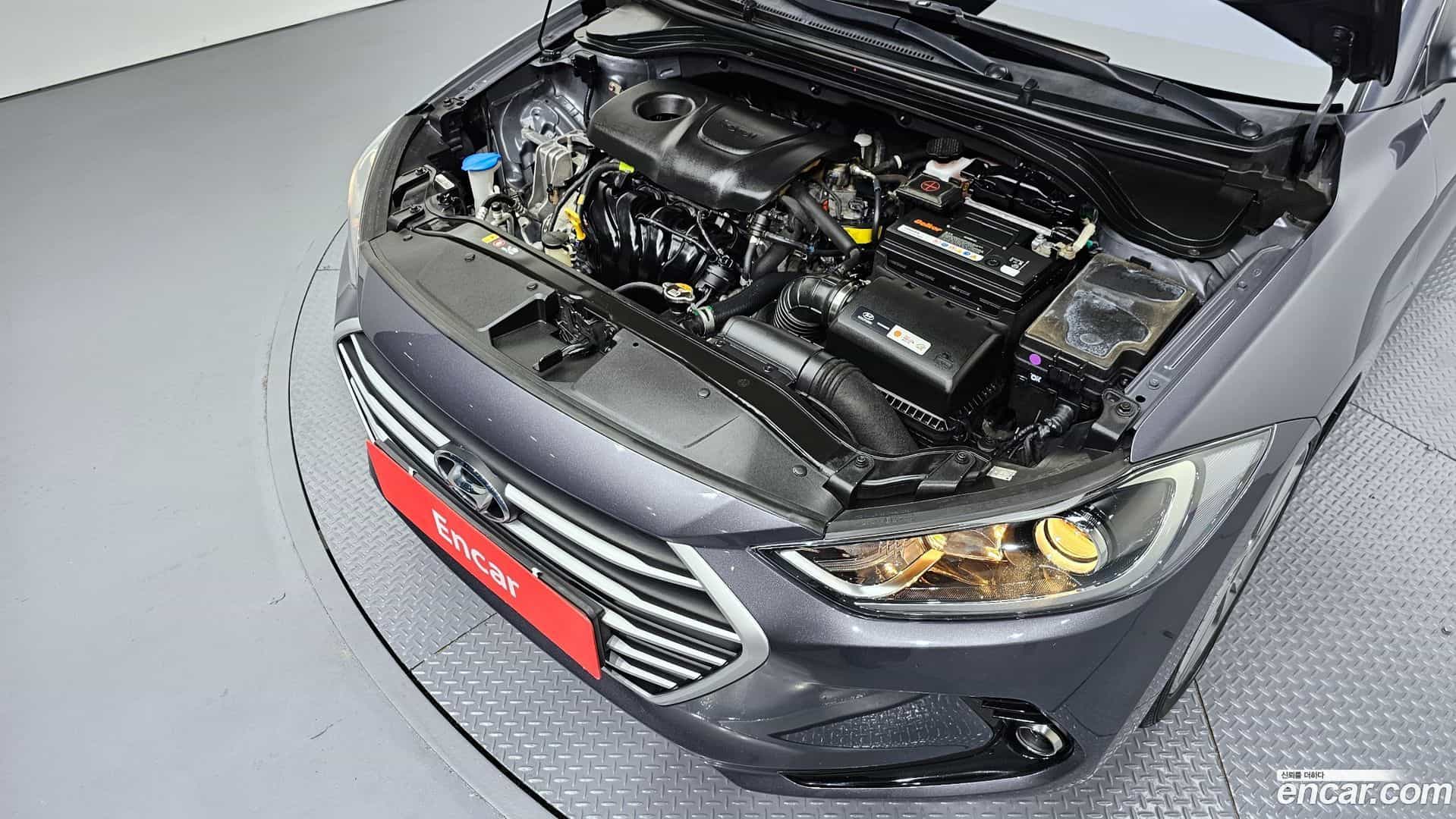 AVANTE Hyundai 2017.5-OUTER-006