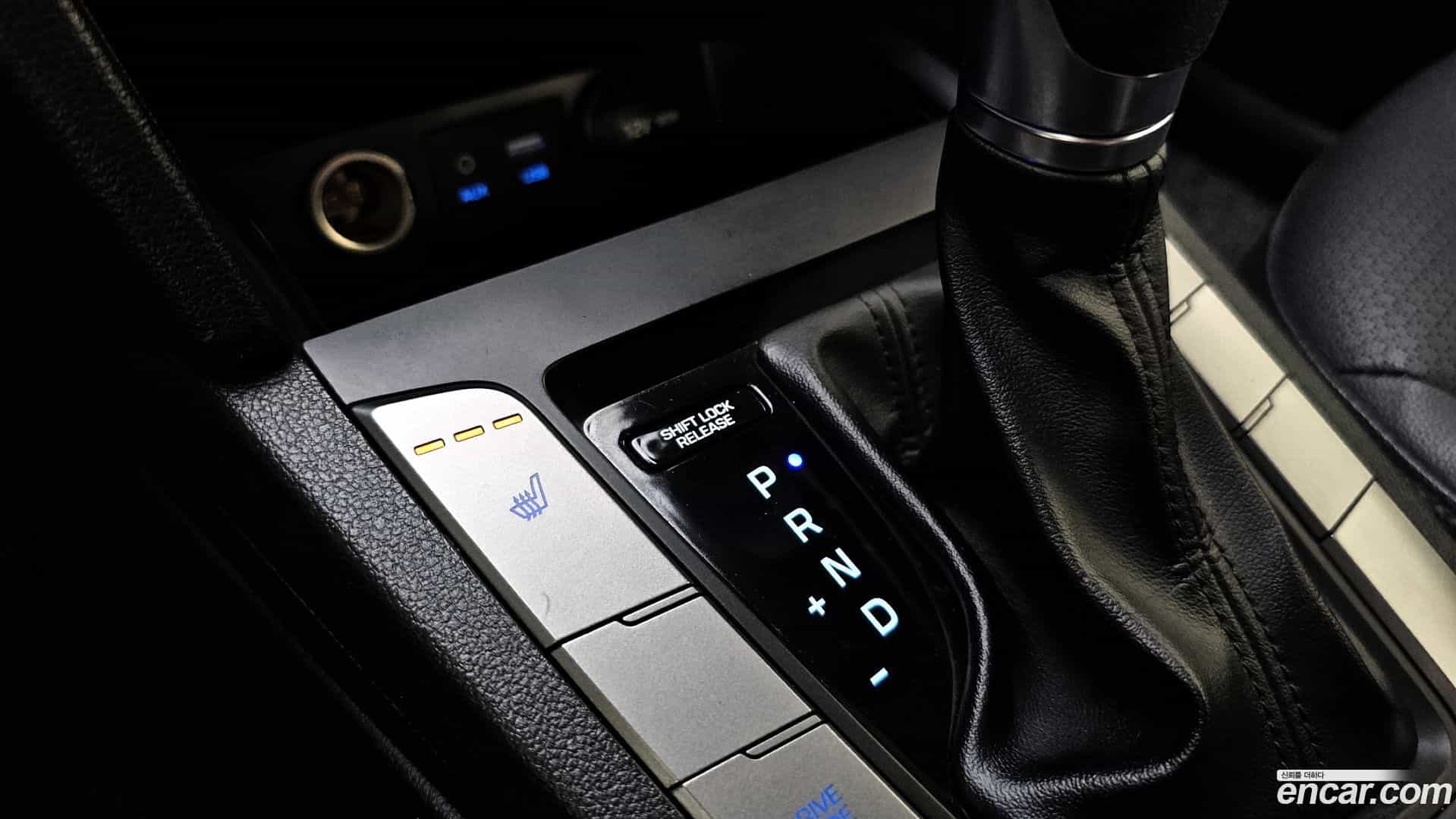 AVANTE Hyundai 2017.5-OPTION-042