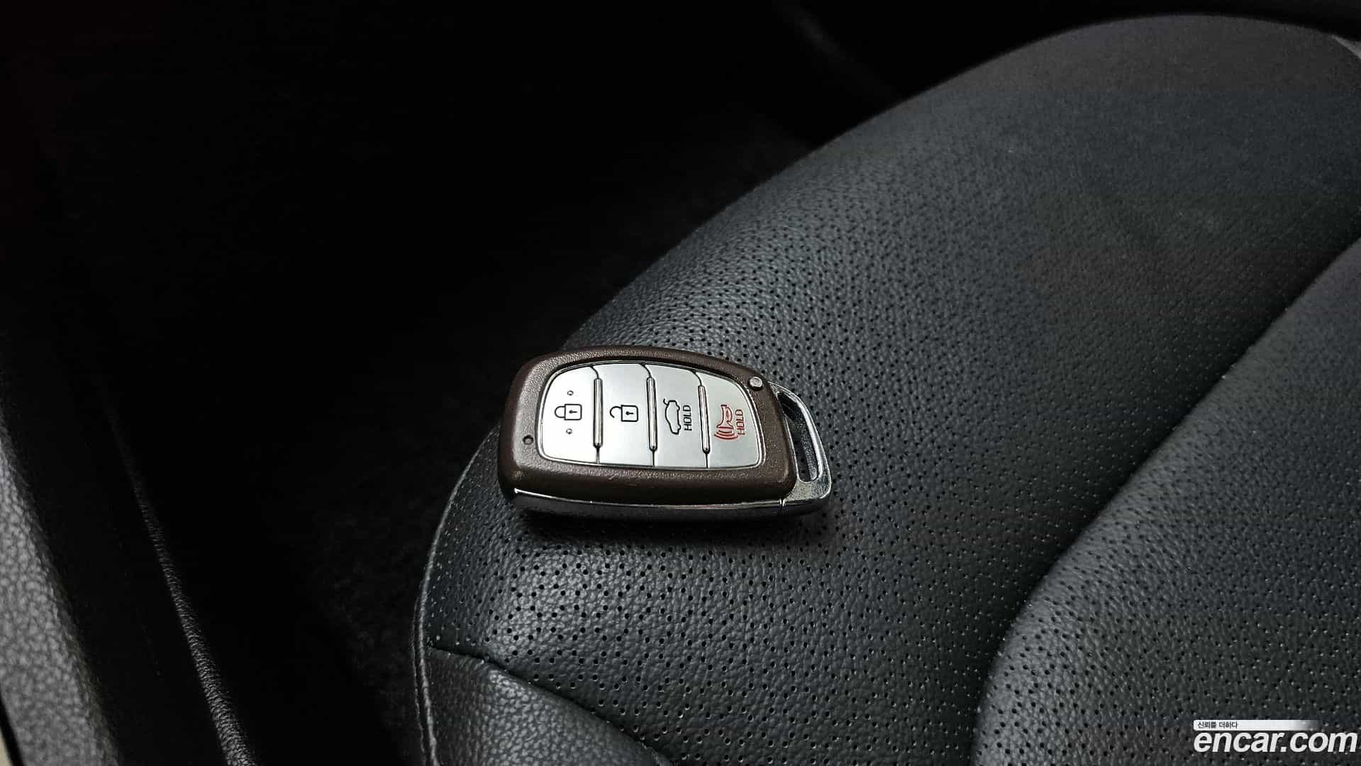 AVANTE Hyundai 2017.5-OPTION-044