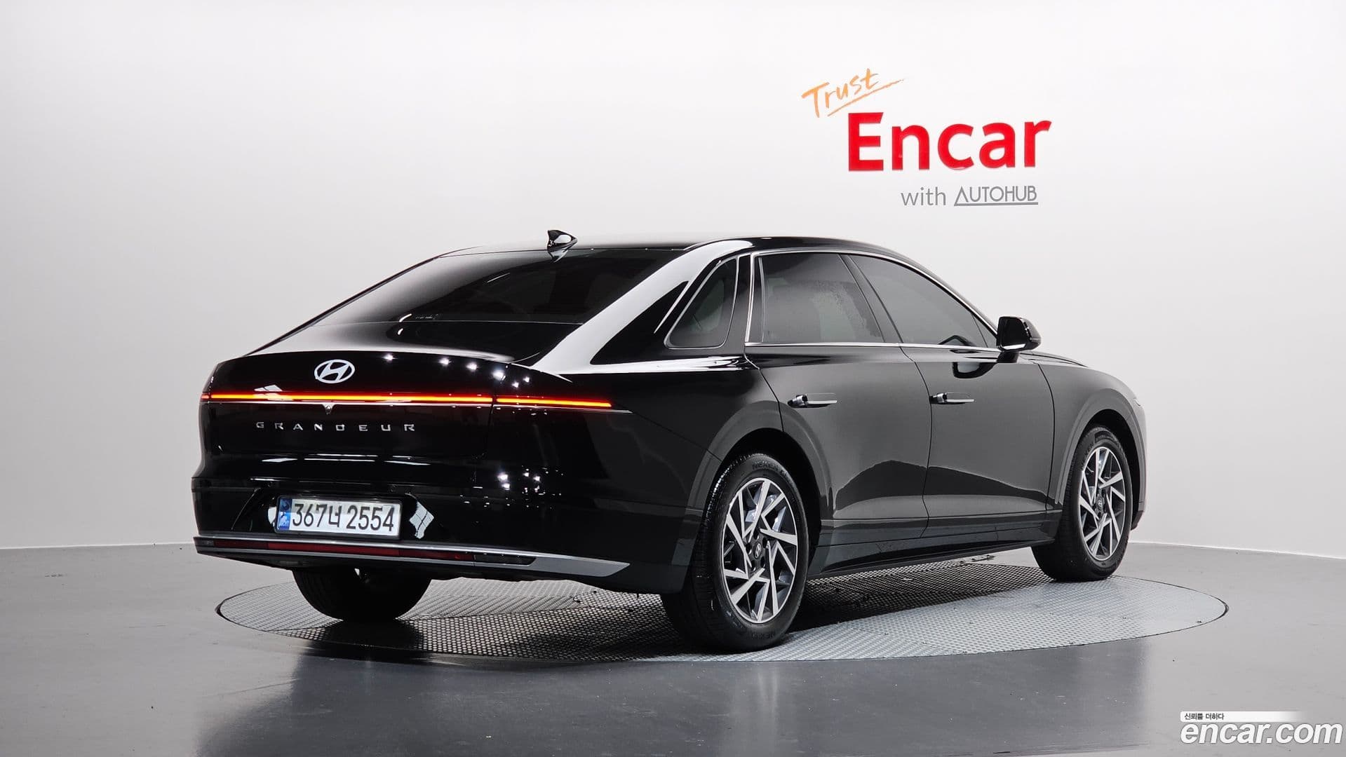 Main__Slider__Photo:Grandeur Hyundai 2024.11-1