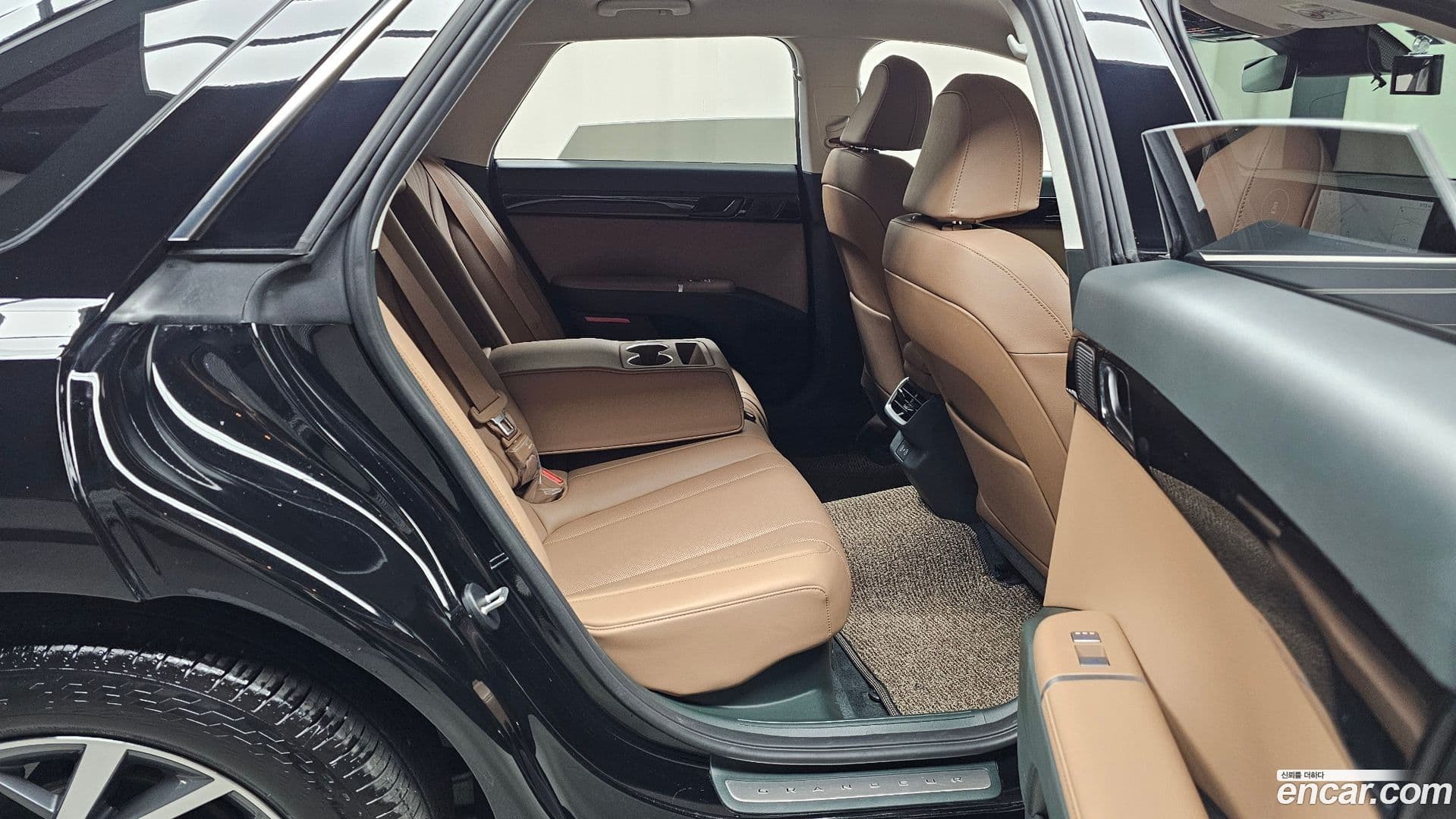 Main__Slider__Photo:Grandeur Hyundai 2024.11-10