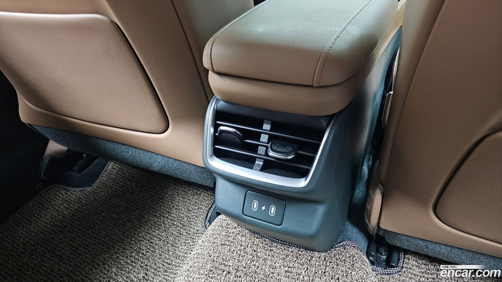 Main__Slider__Photo:Grandeur Hyundai 2024.11-30