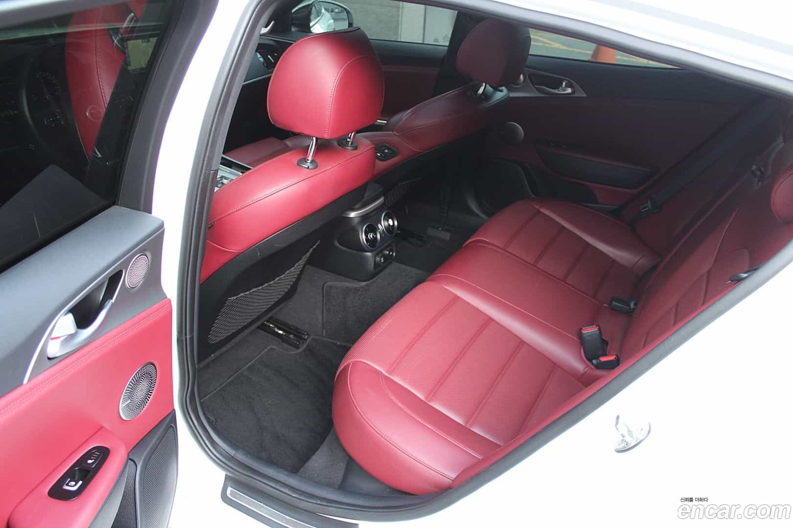 Stinger Kia 2017.6-OPTION-019