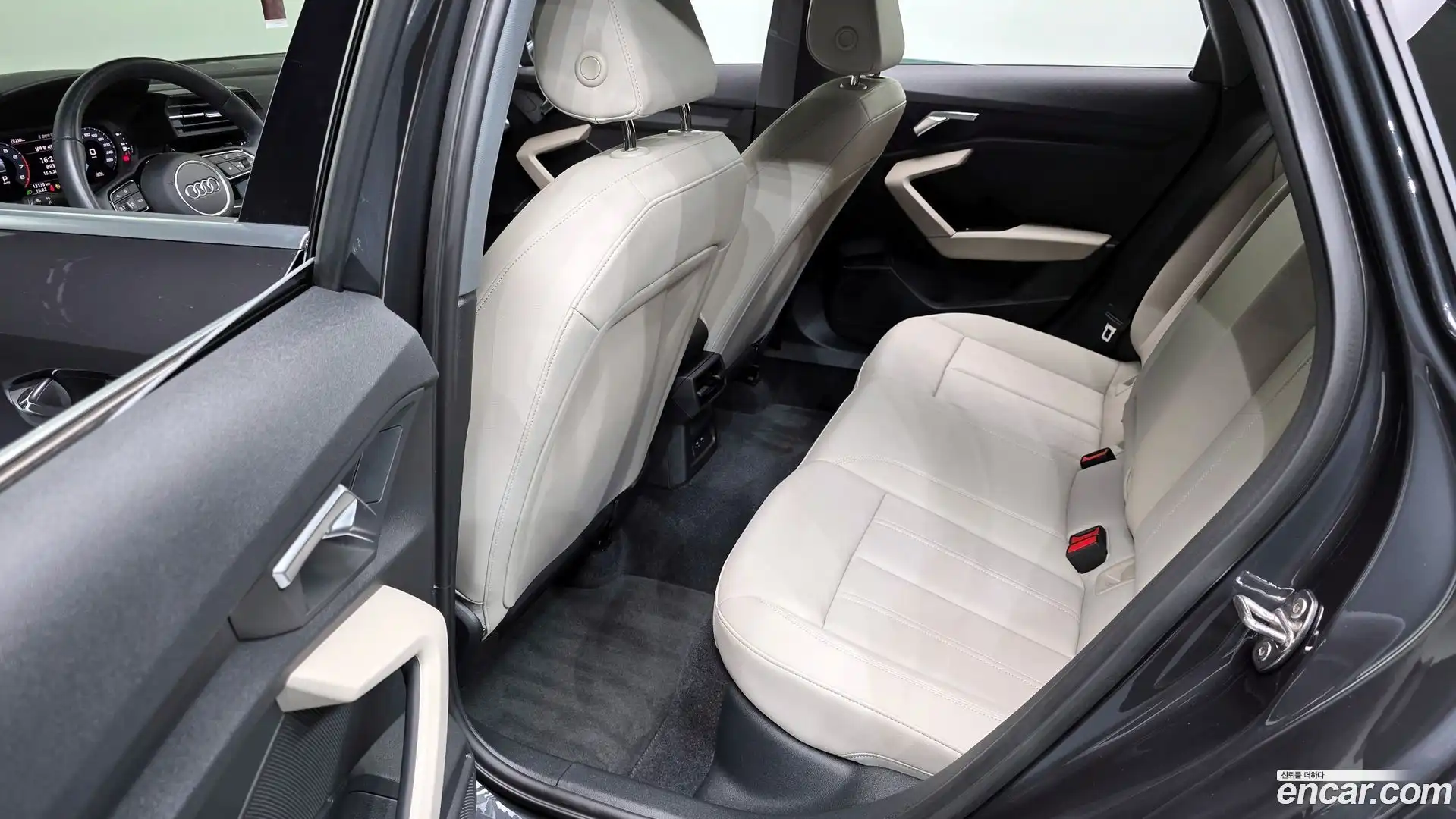 A3 Audi 2023.8-OPTION-016