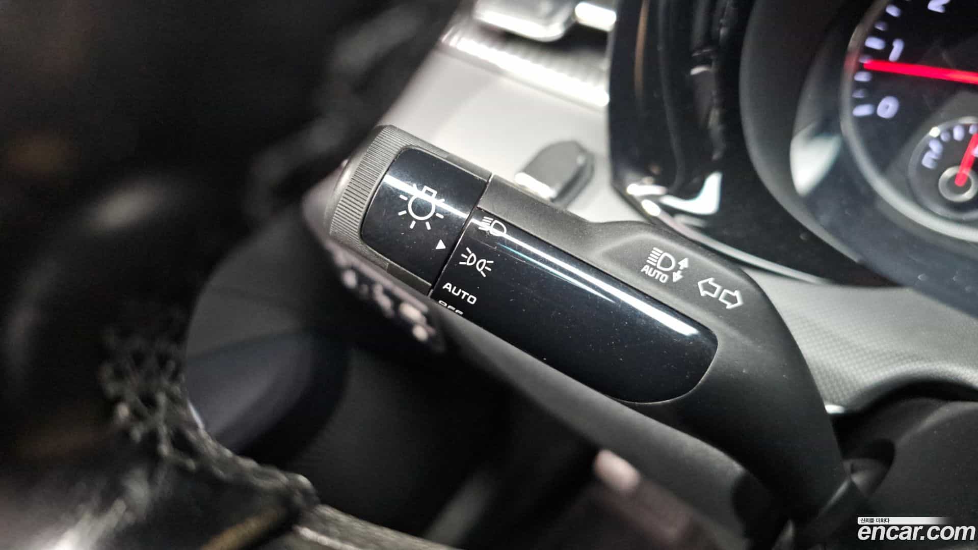 K5 Kia 2020.0-OPTION-043