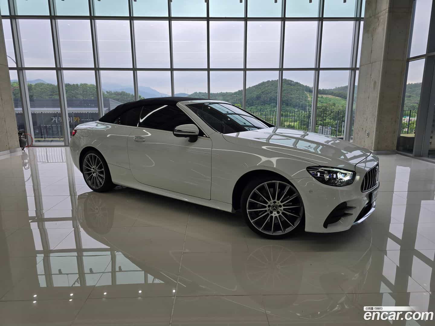 E-Class Mercedes-Benz 2022.10-OUTER-001