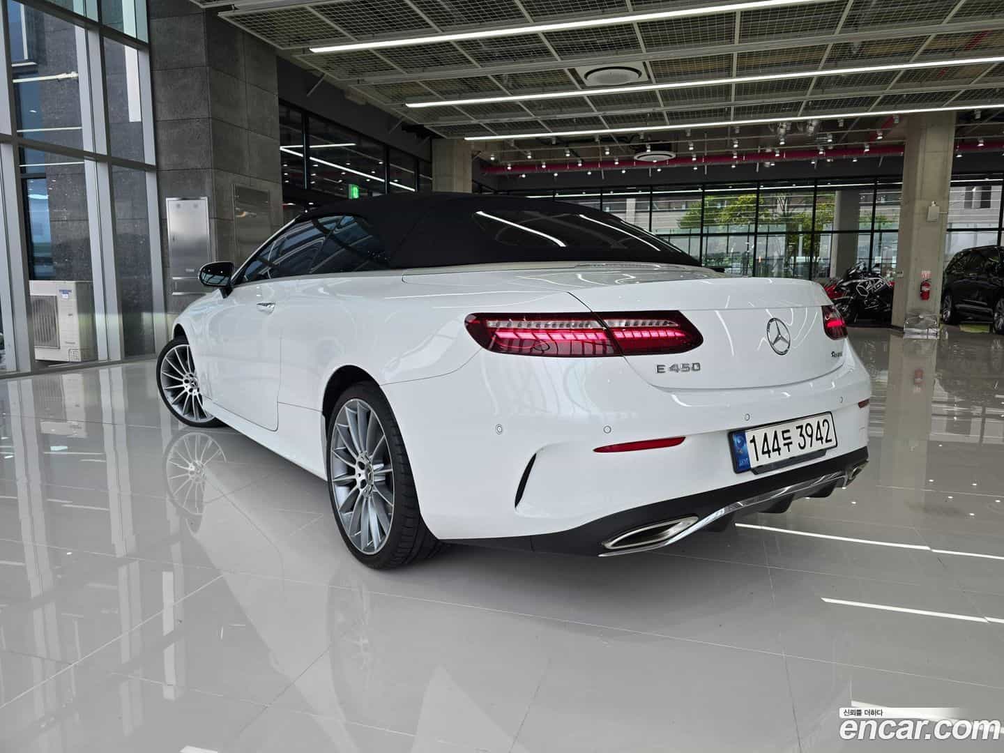 E-Class Mercedes-Benz 2022.10-OUTER-004