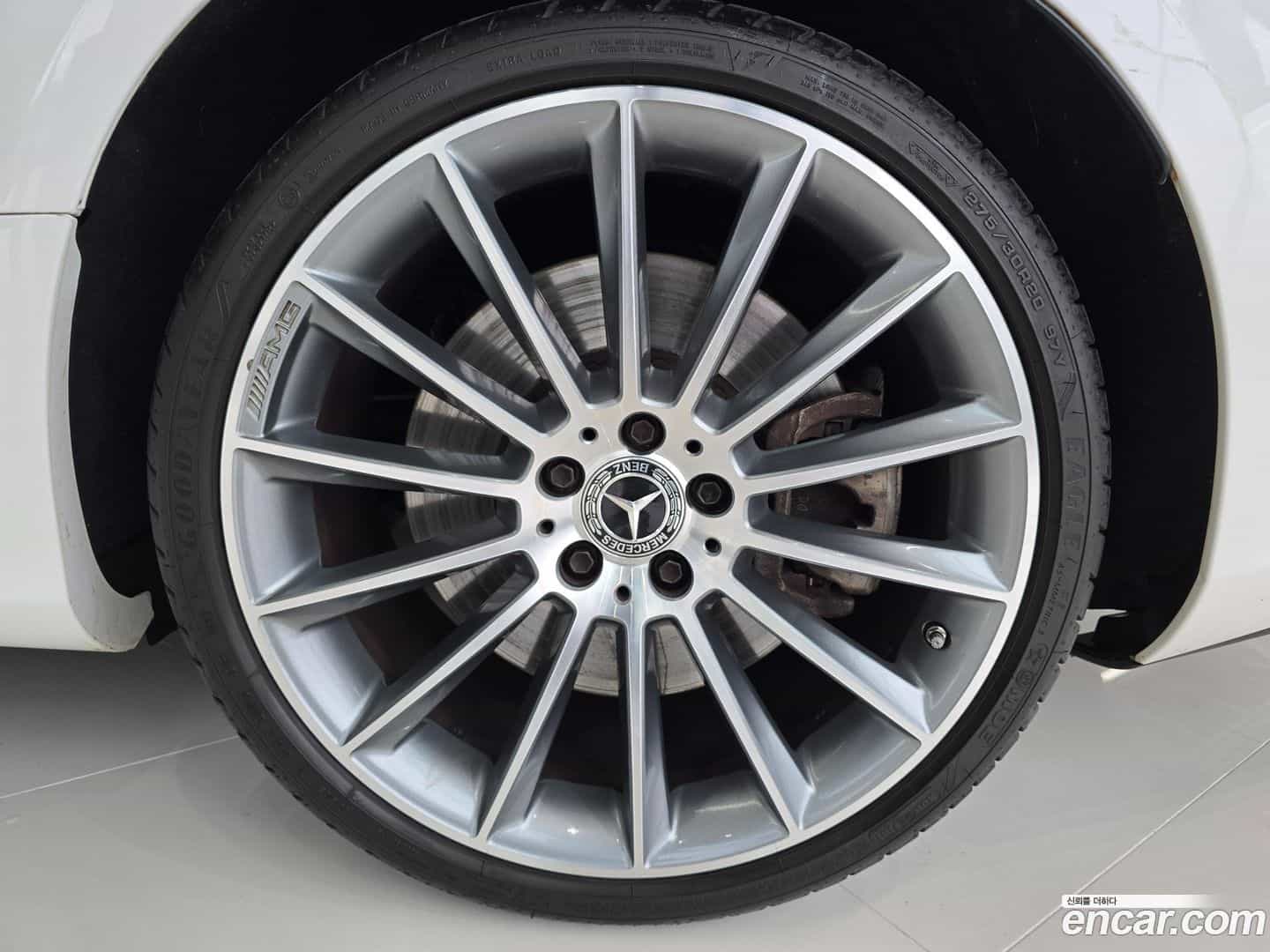 E-Class Mercedes-Benz 2022.10-OPTION-016