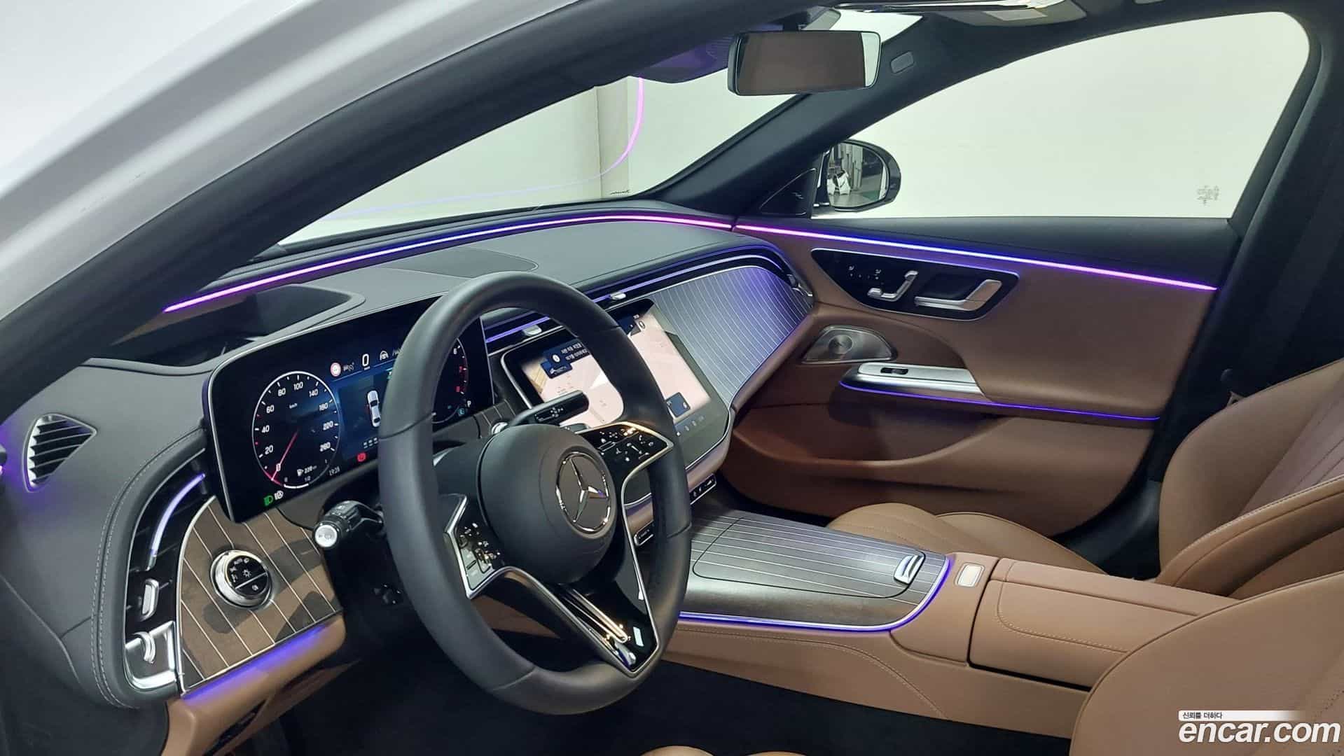 E-Class Mercedes-Benz 2025.8-INNER-009