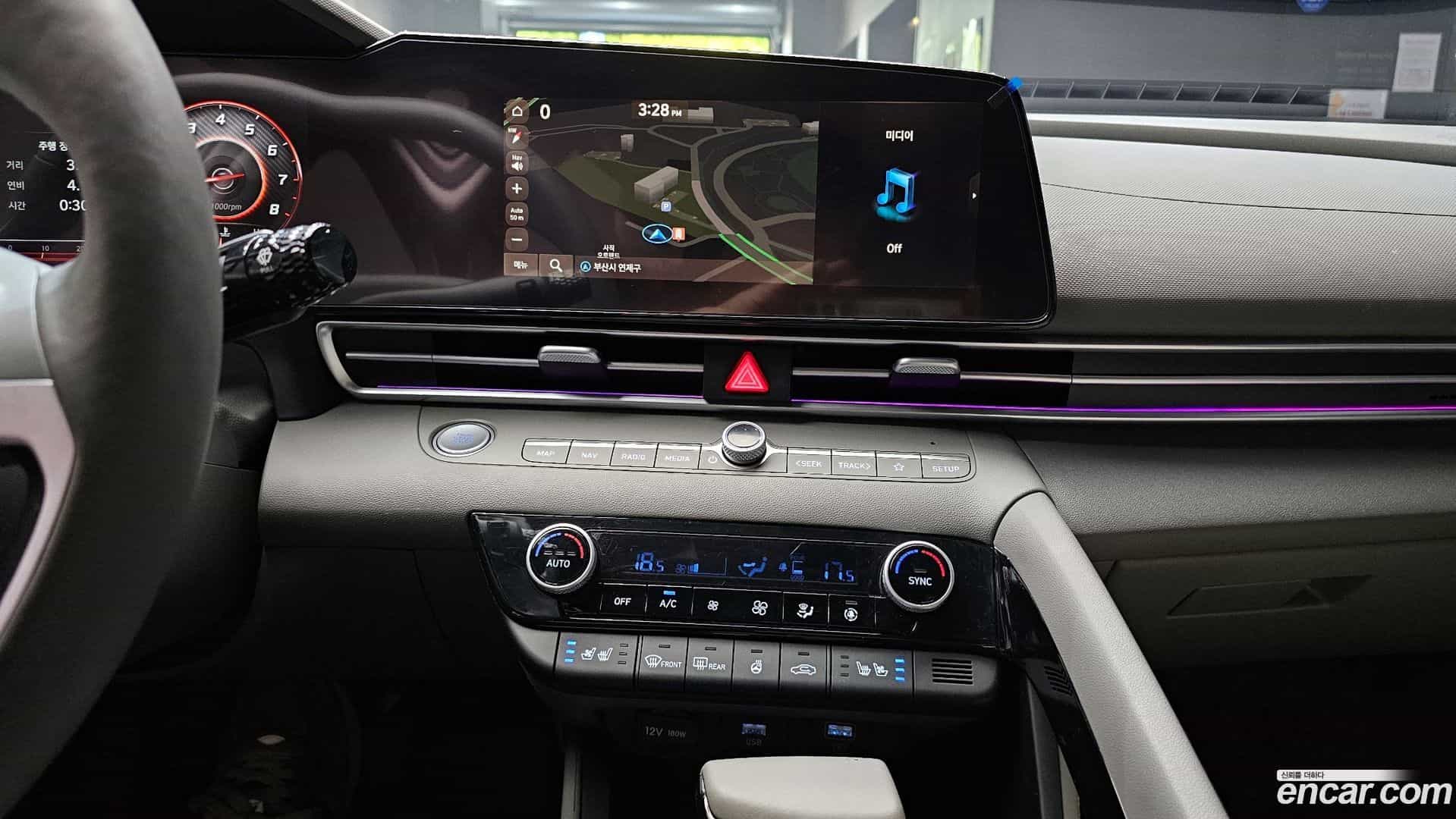 AVANTE Hyundai 2022.11-OPTION-018