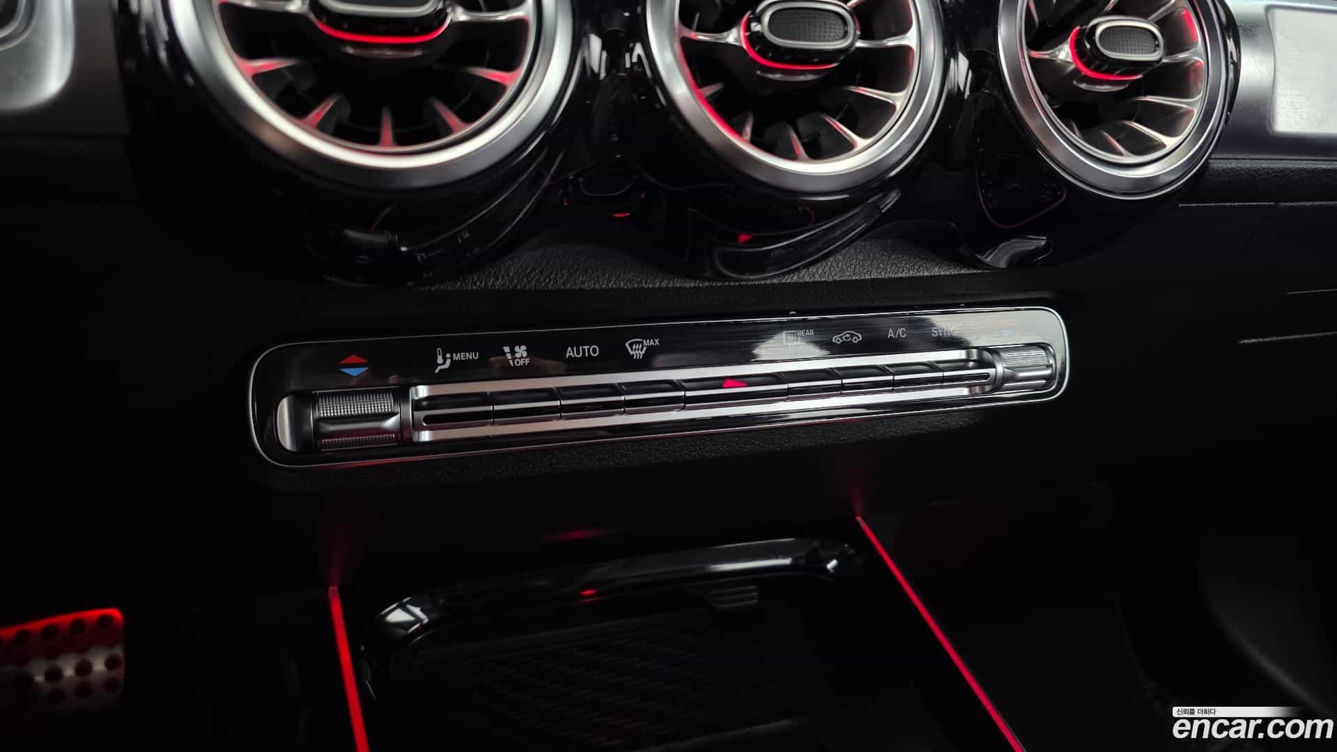GLB-Class Mercedes-Benz 2021.7-OPTION-022