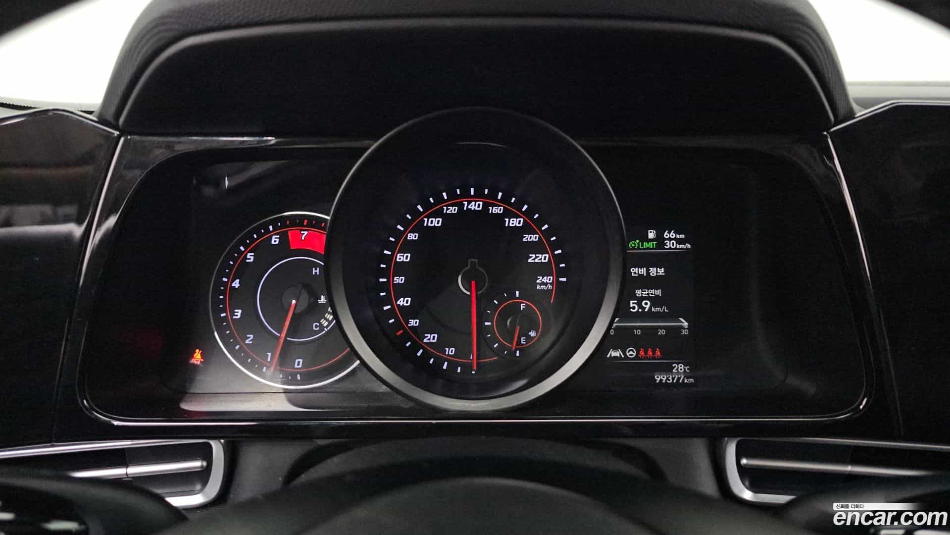AVANTE Hyundai 2021.3-INNER-008