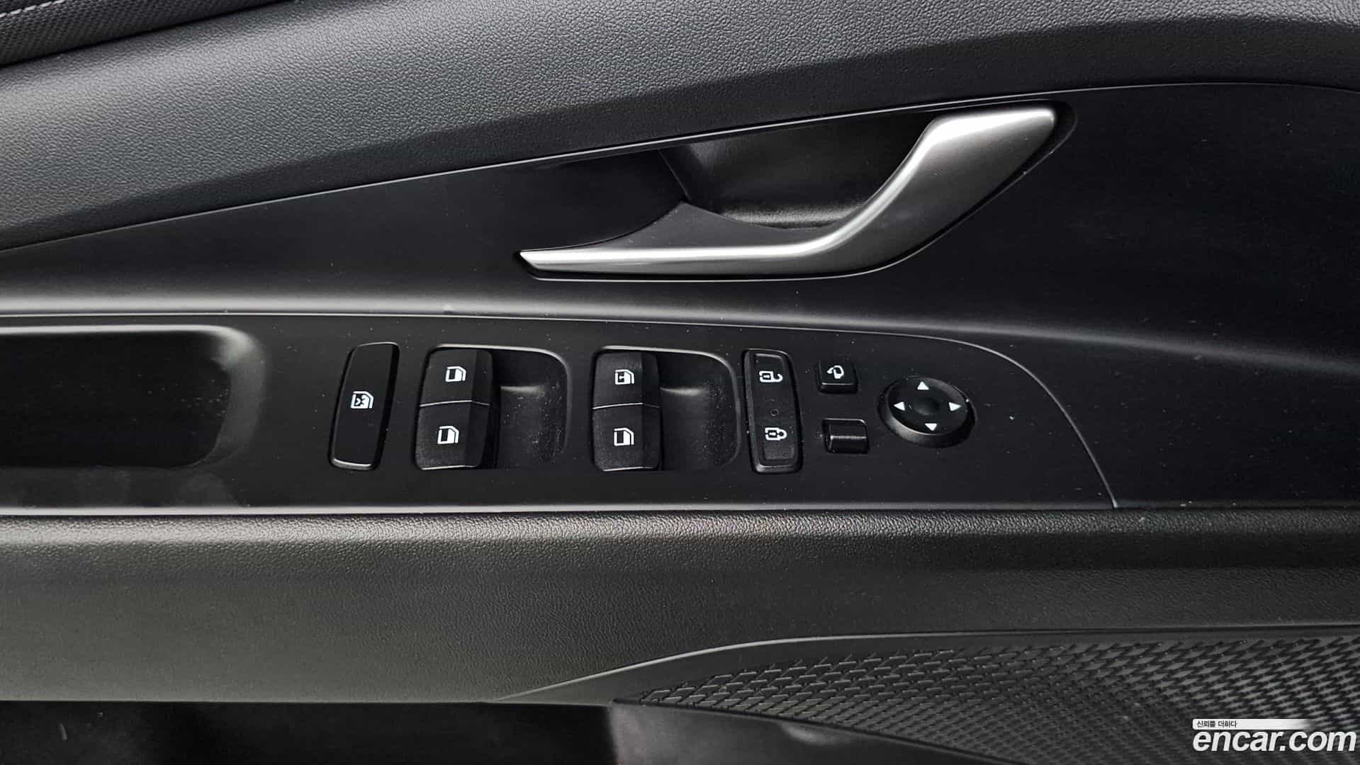 AVANTE Hyundai 2021.3-OPTION-022