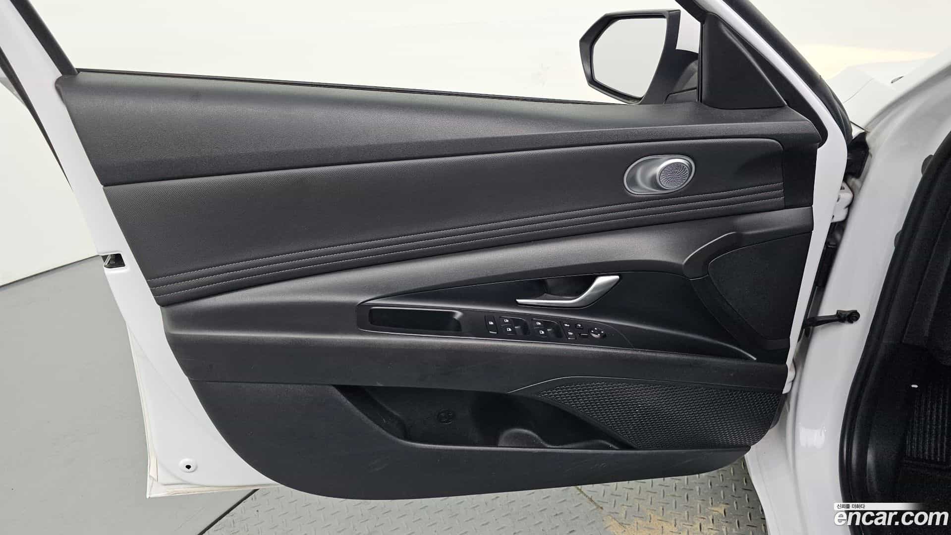 AVANTE Hyundai 2021.3-INNER-034