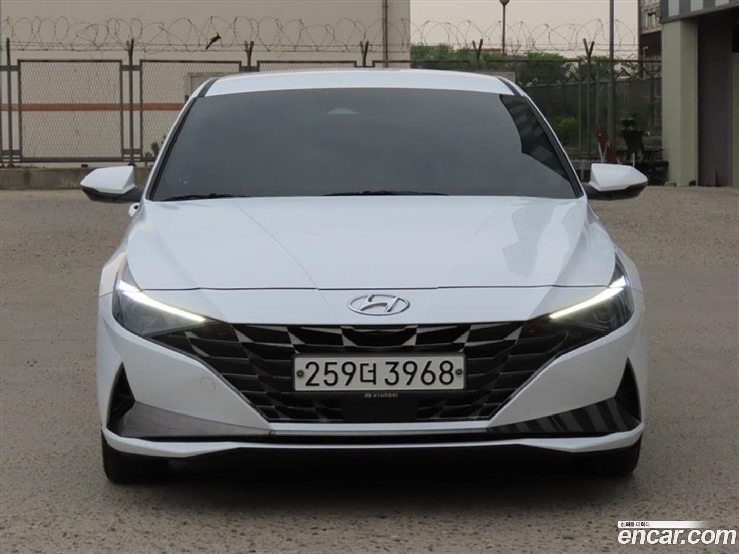 Main__Slider__Photo:AVANTE Hyundai 2020.4-0
