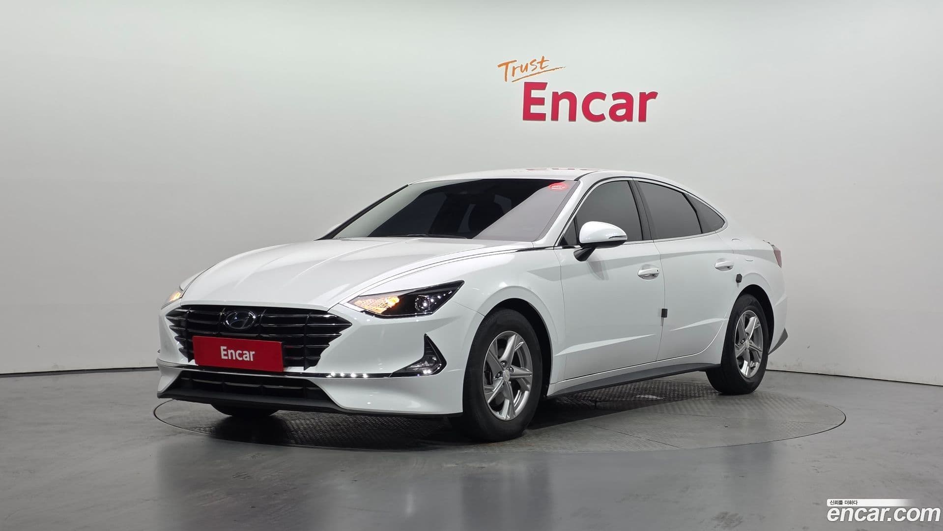 Main__Slider__Photo:Sonata Hyundai 2019.4-0