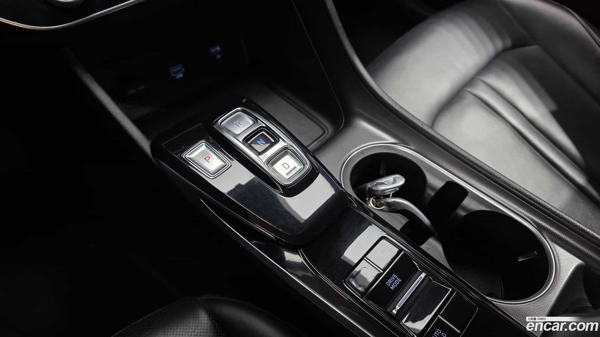 Sonata Hyundai 2019.4-INNER-009