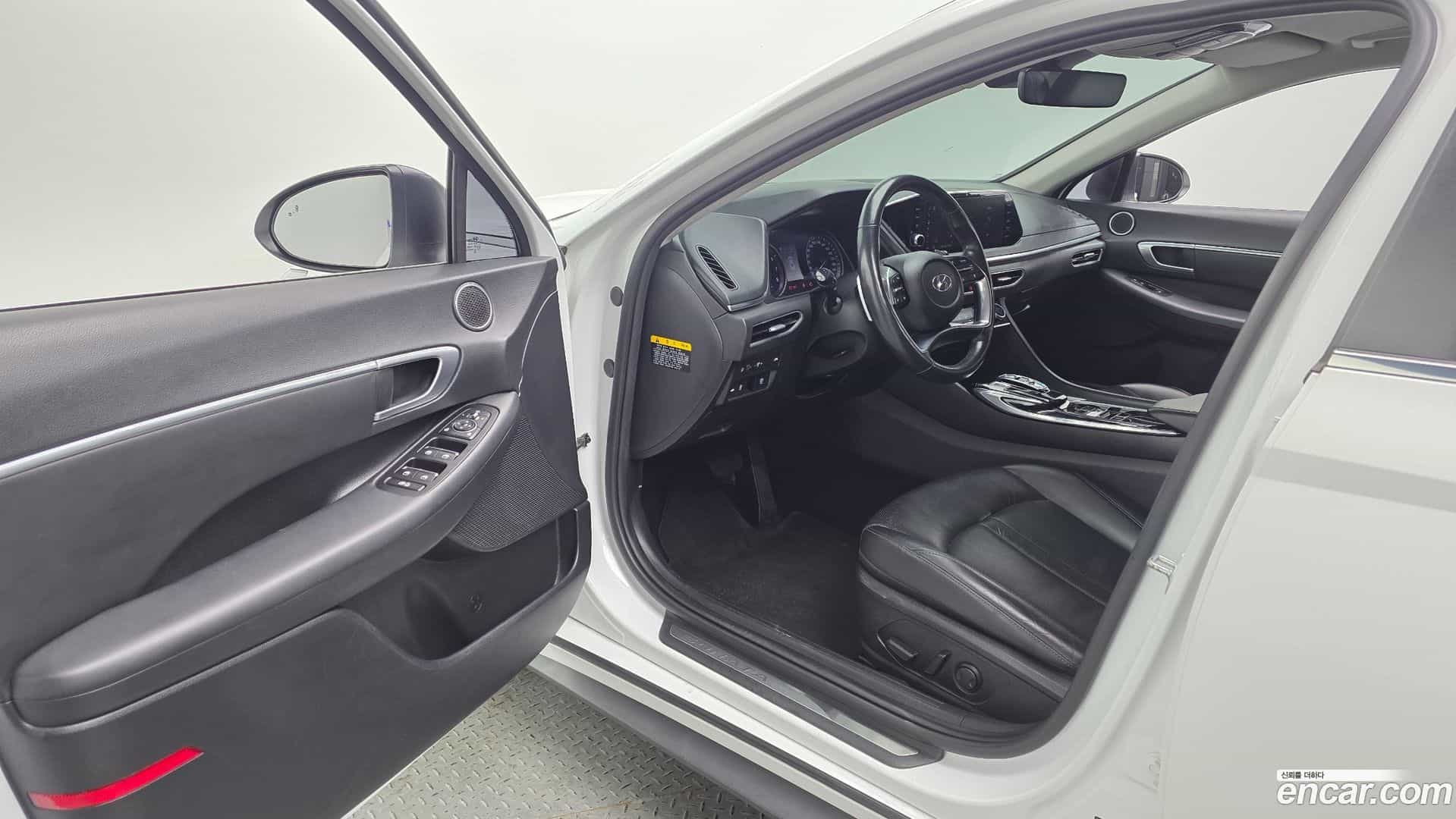 Sonata Hyundai 2019.4-INNER-010