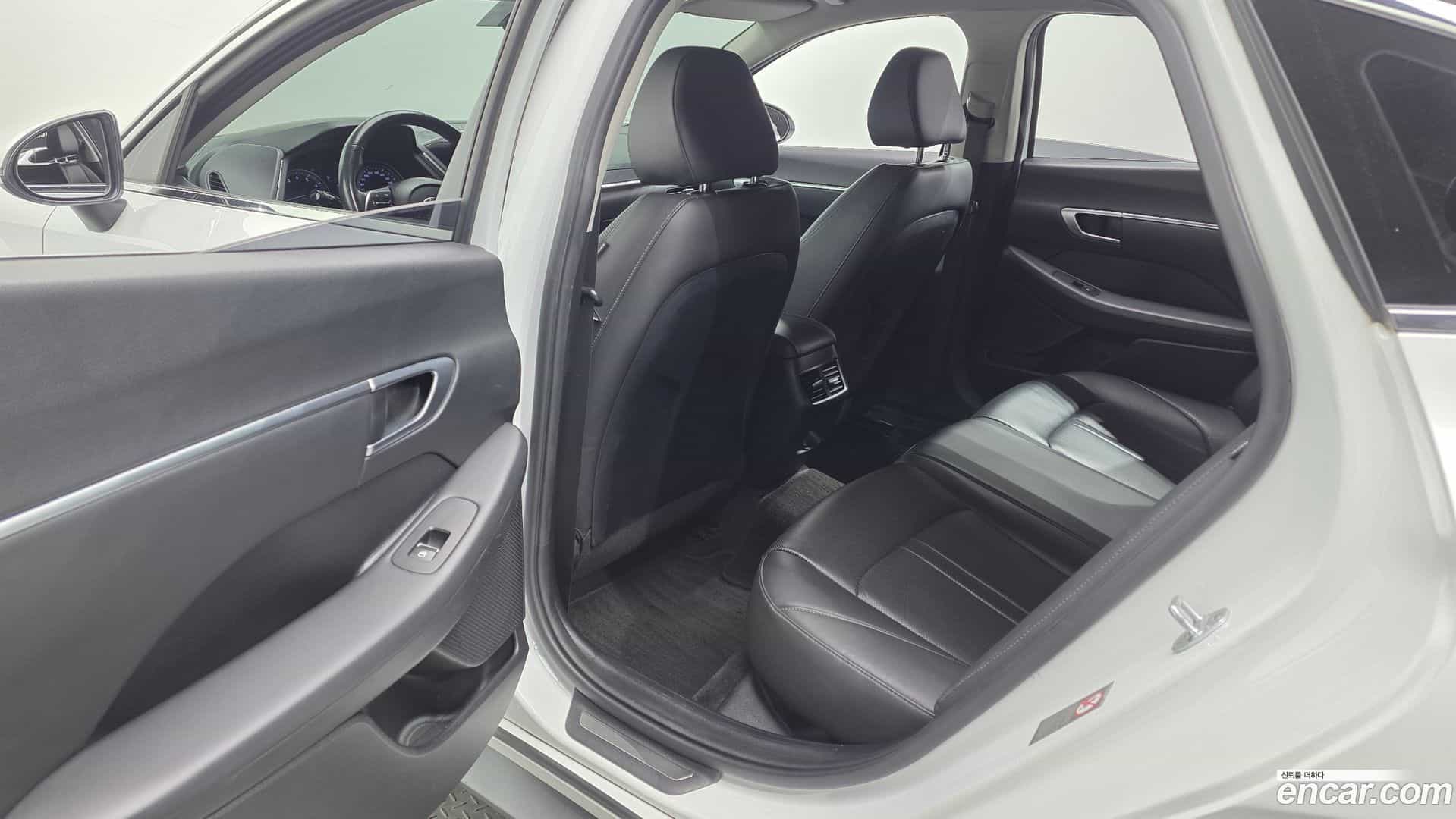 Sonata Hyundai 2019.4-OPTION-016