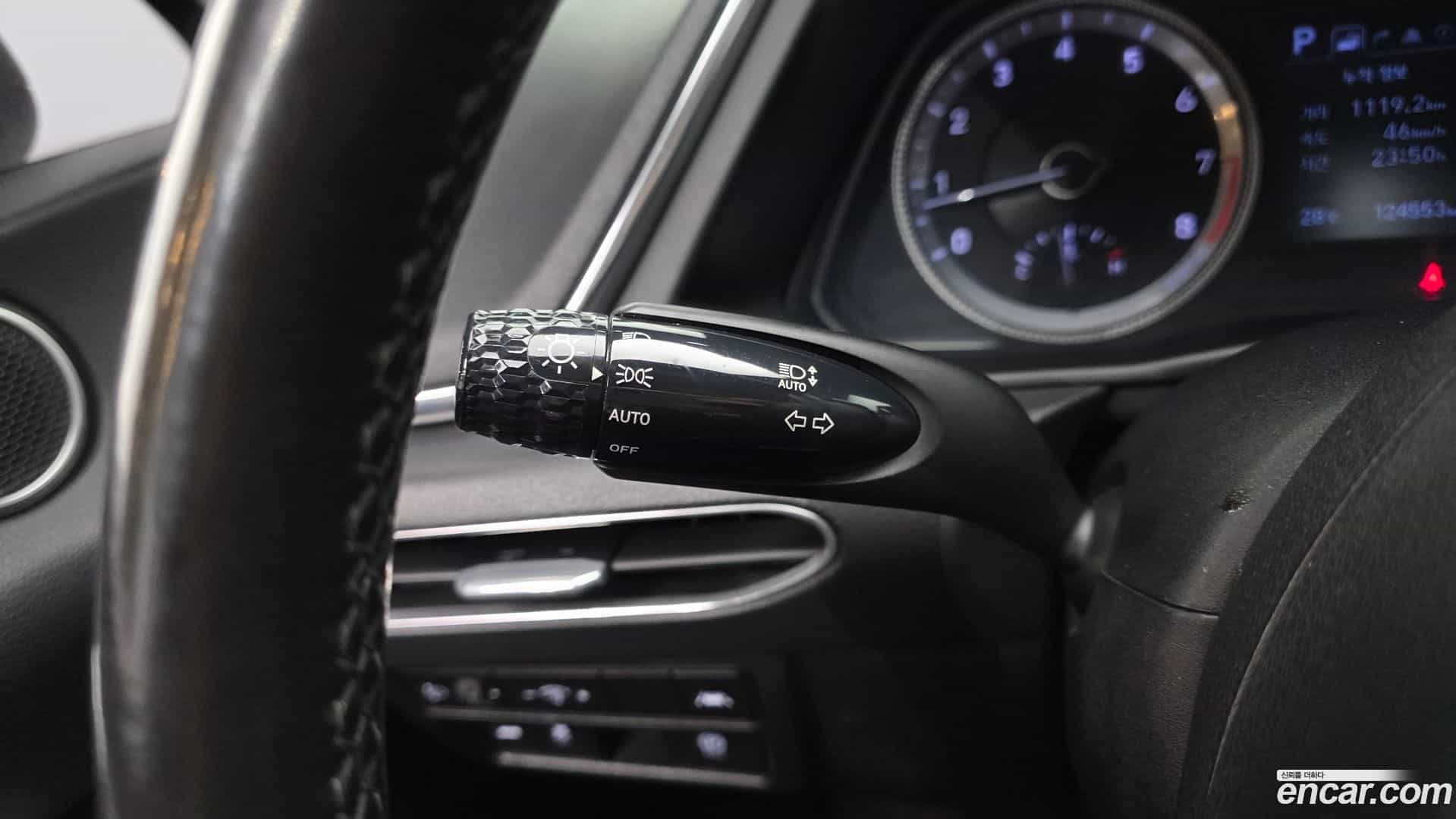 Sonata Hyundai 2019.4-OPTION-024