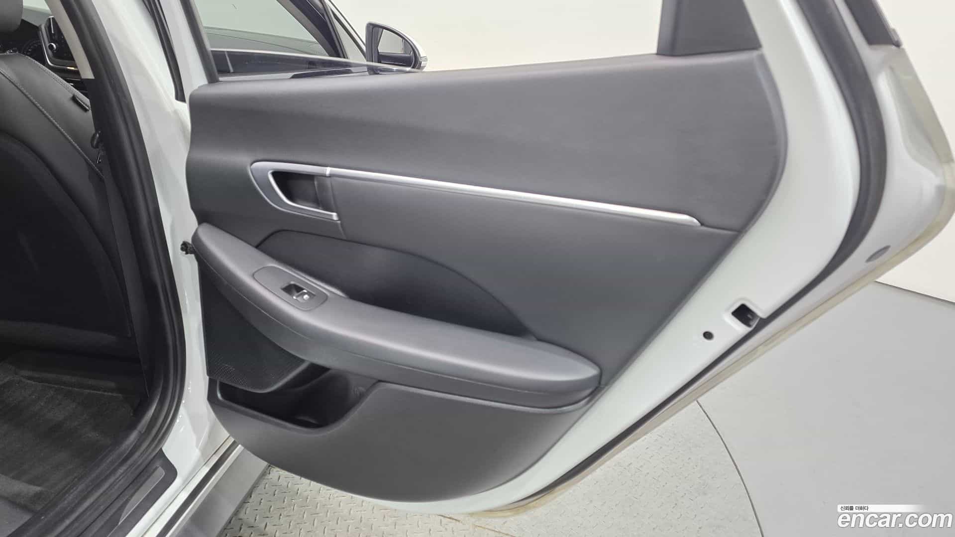 Sonata Hyundai 2019.4-INNER-035