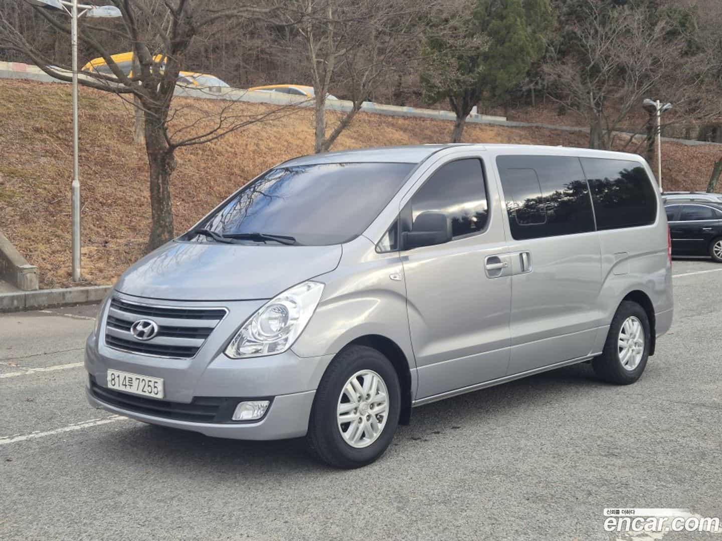 Starex Hyundai 2017.10-OUTER-002