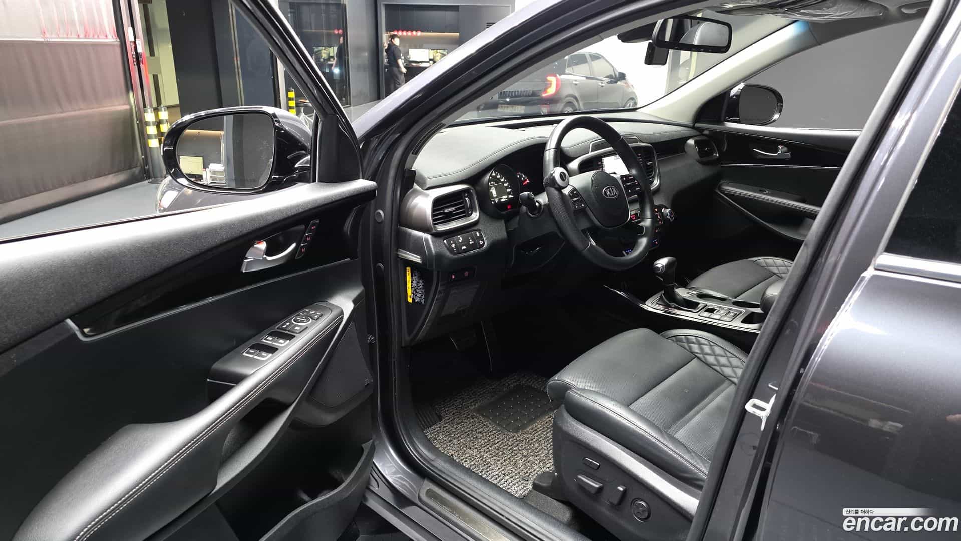 Sorento Kia 2018.5-INNER-010