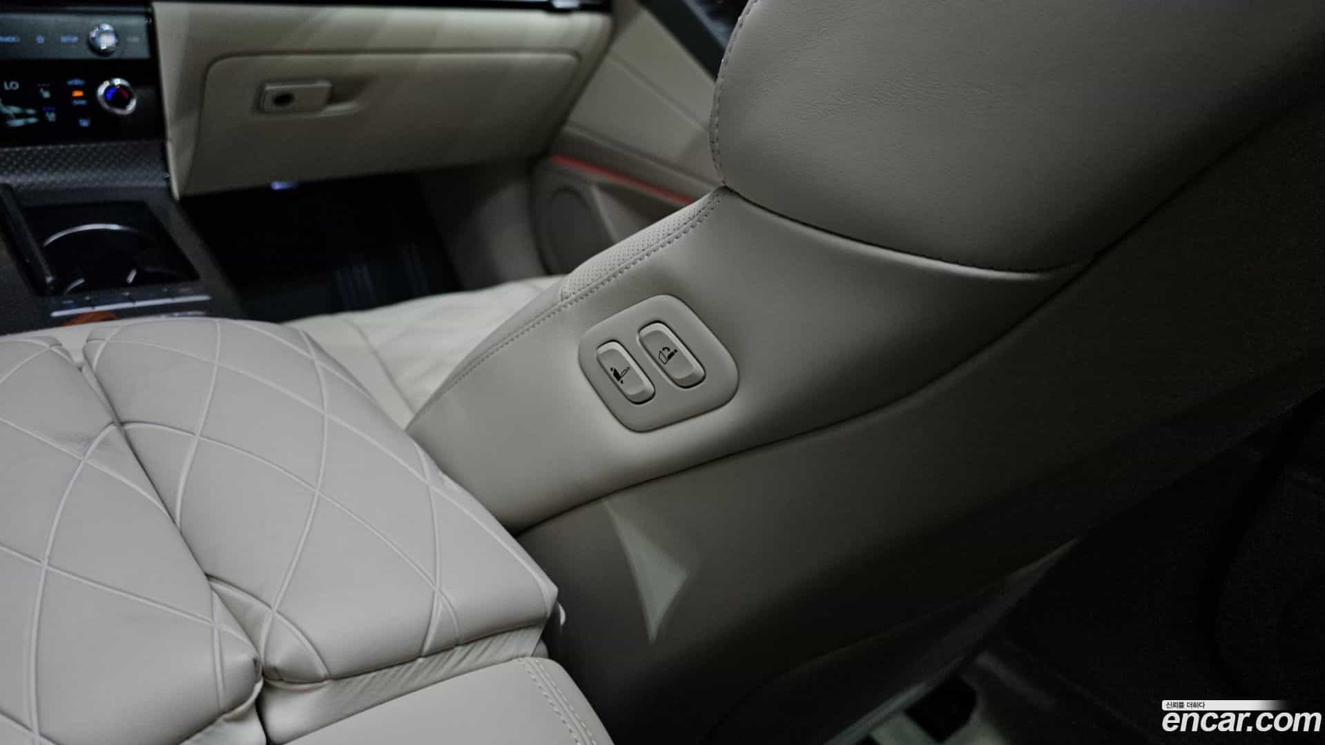 G80 Genesis 2025.6-INNER-036