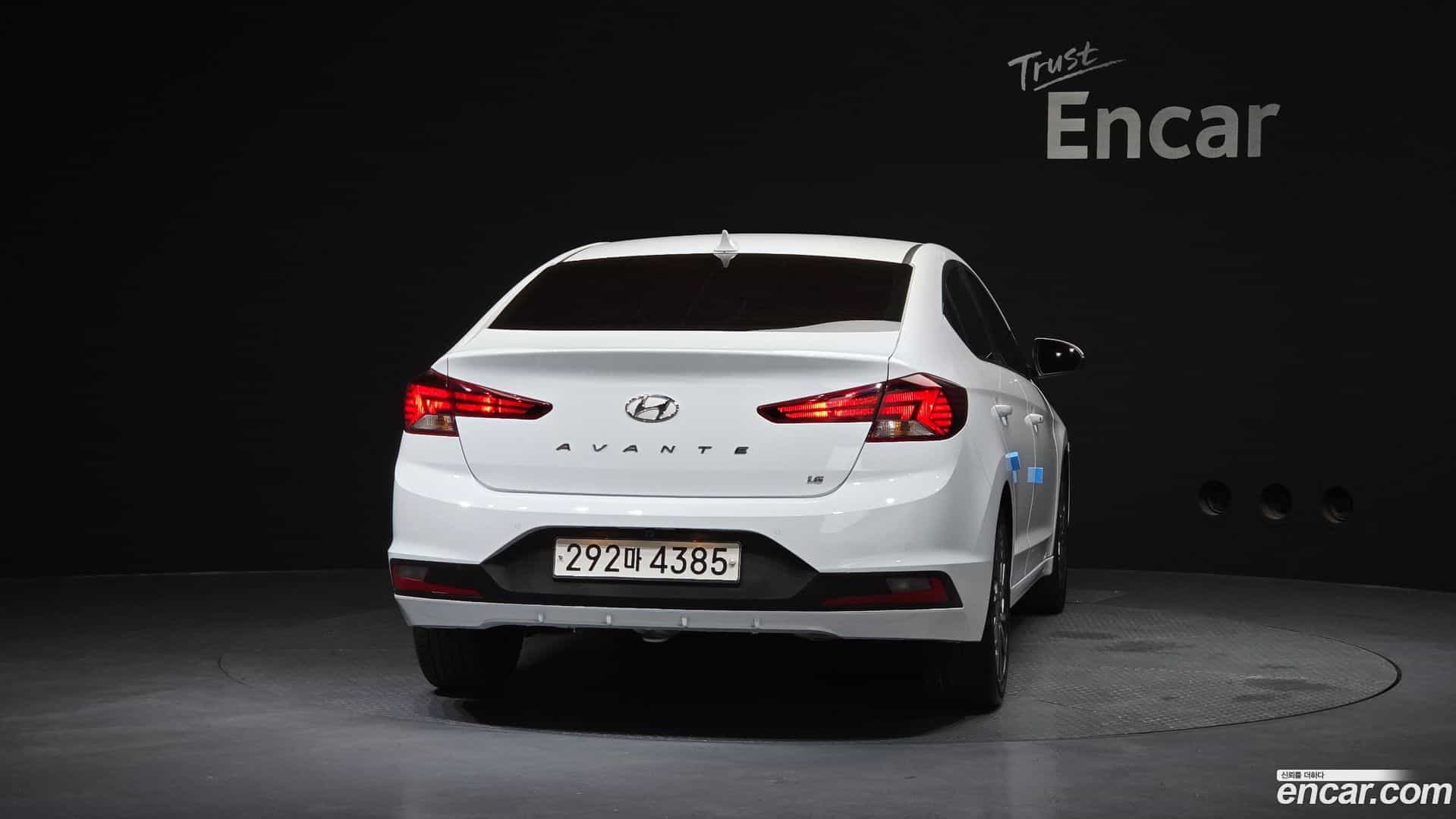 AVANTE Hyundai 2019.8-OUTER-004