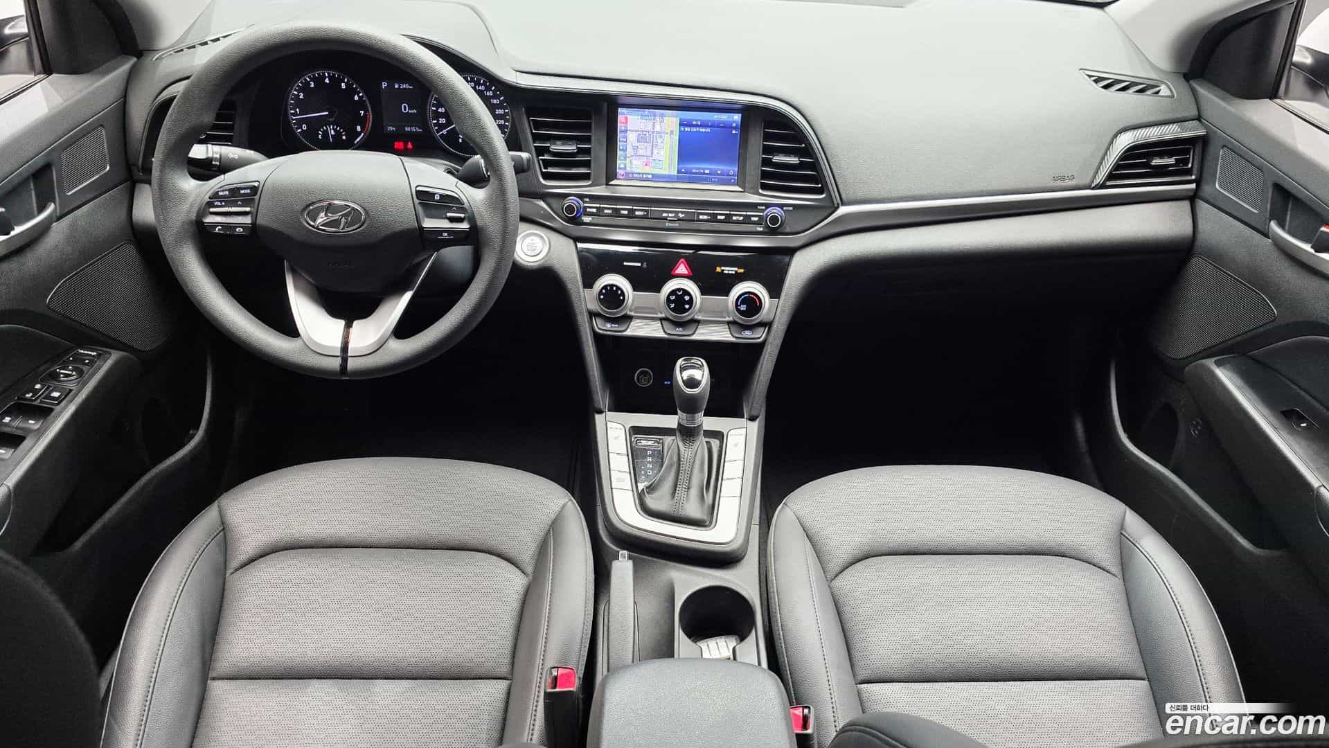 AVANTE Hyundai 2019.8-INNER-007