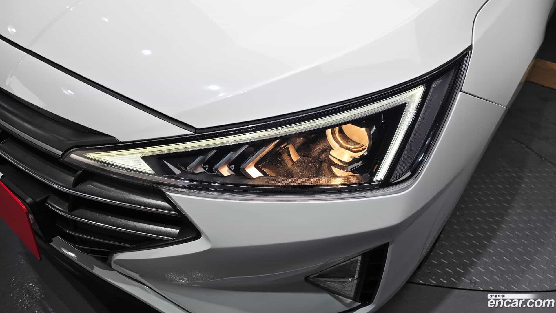 AVANTE Hyundai 2019.8-OUTER-032