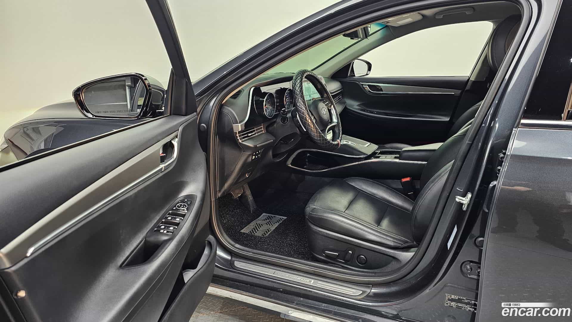Grandeur Hyundai 2022.3-INNER-010