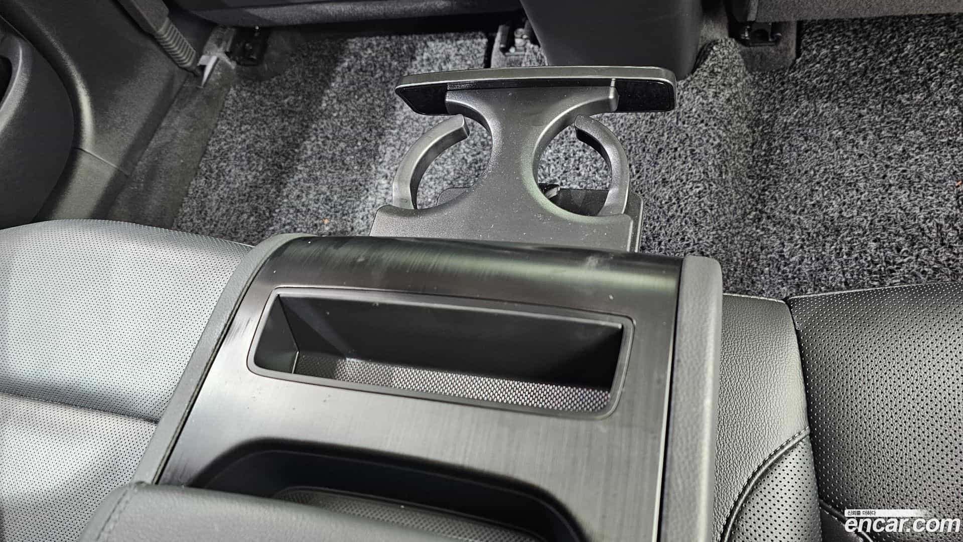 Grandeur Hyundai 2022.3-OPTION-040