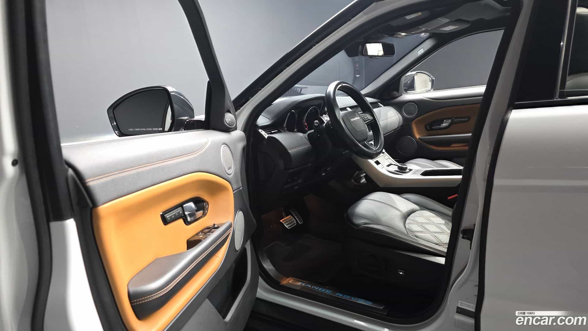 Range Rover Evoque Land Rover 2018.4-INNER-010
