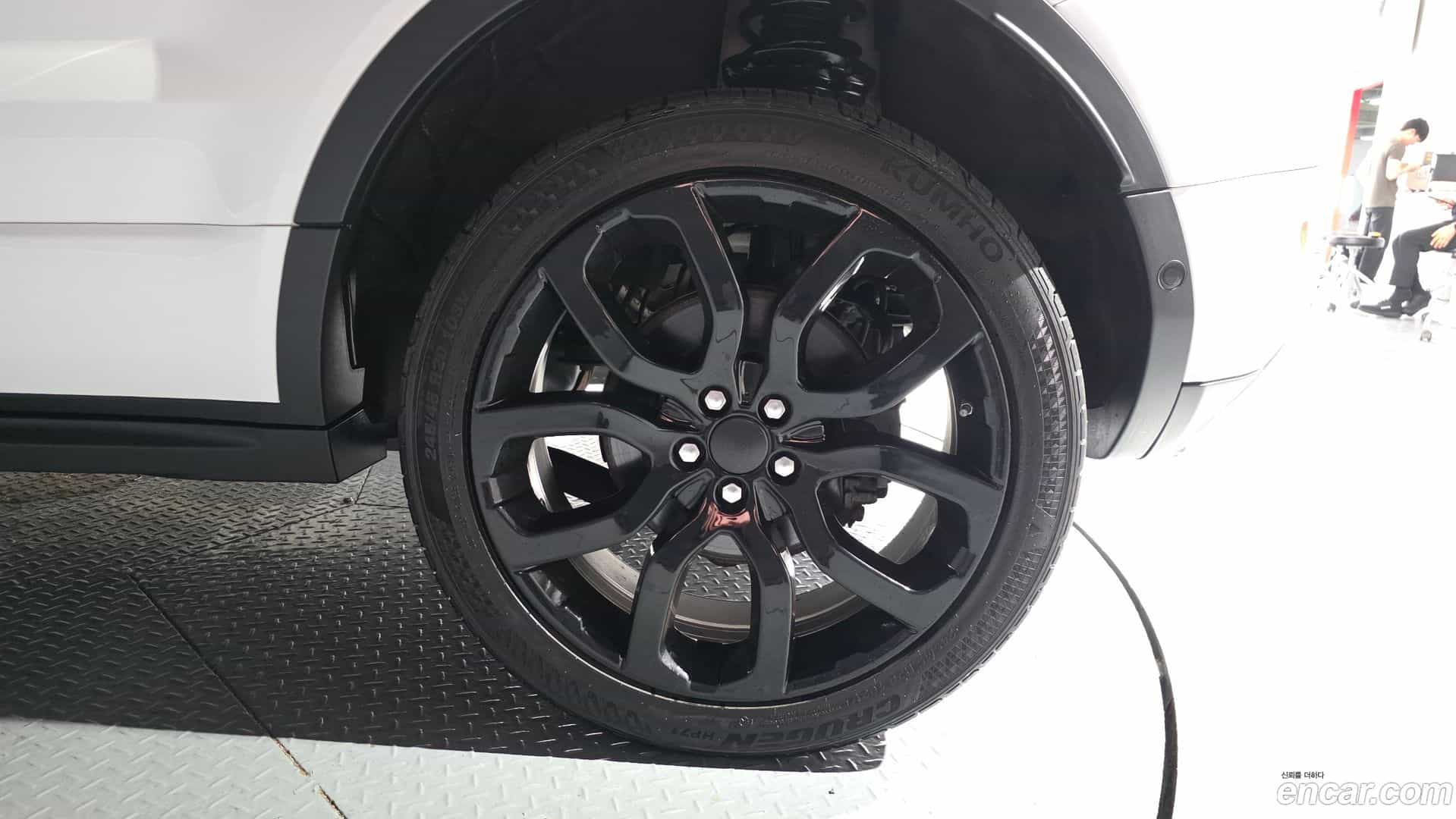 Range Rover Evoque Land Rover 2018.4-OUTER-031