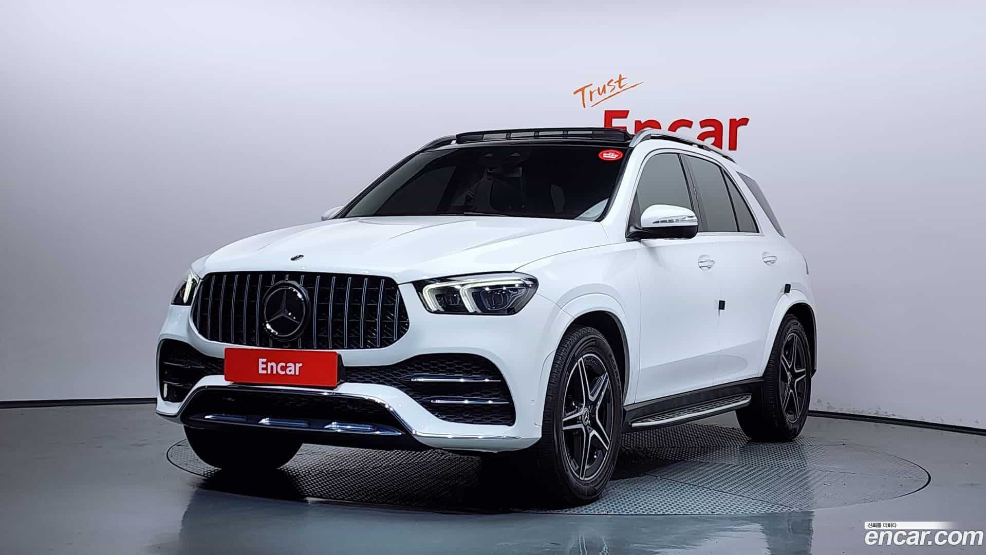 GLE-Class Mercedes-Benz 2020.5-OUTER-001
