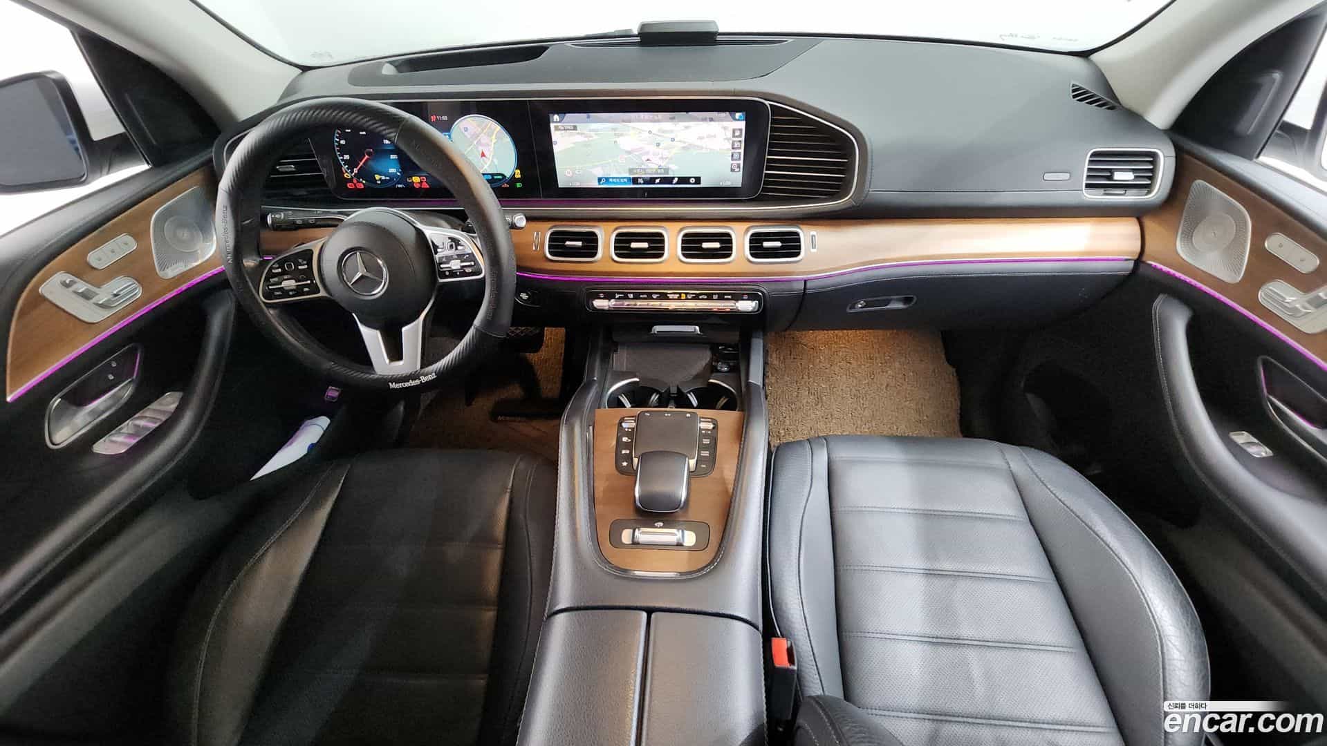 GLE-Class Mercedes-Benz 2020.5-INNER-007