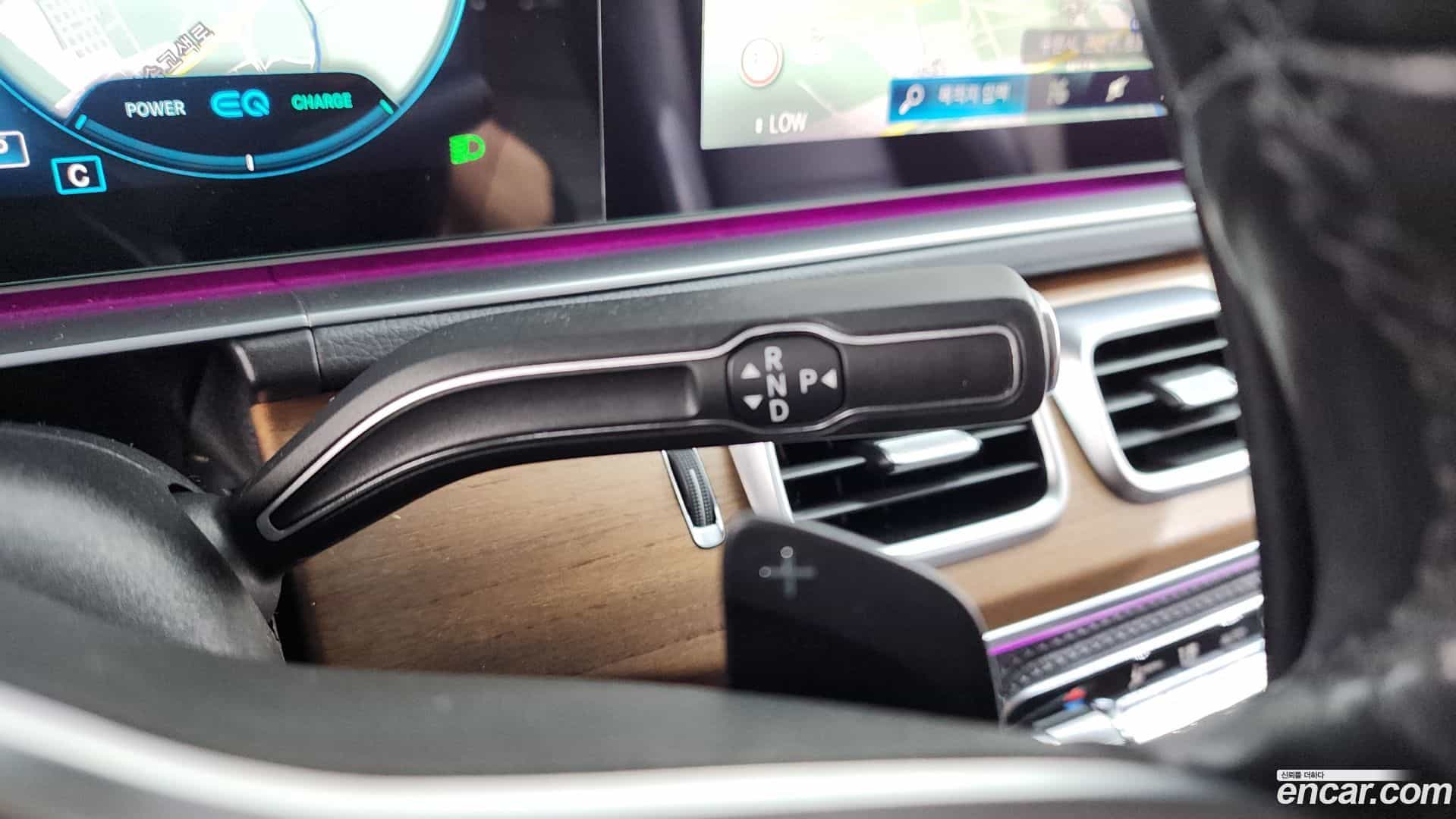 GLE-Class Mercedes-Benz 2020.5-INNER-009