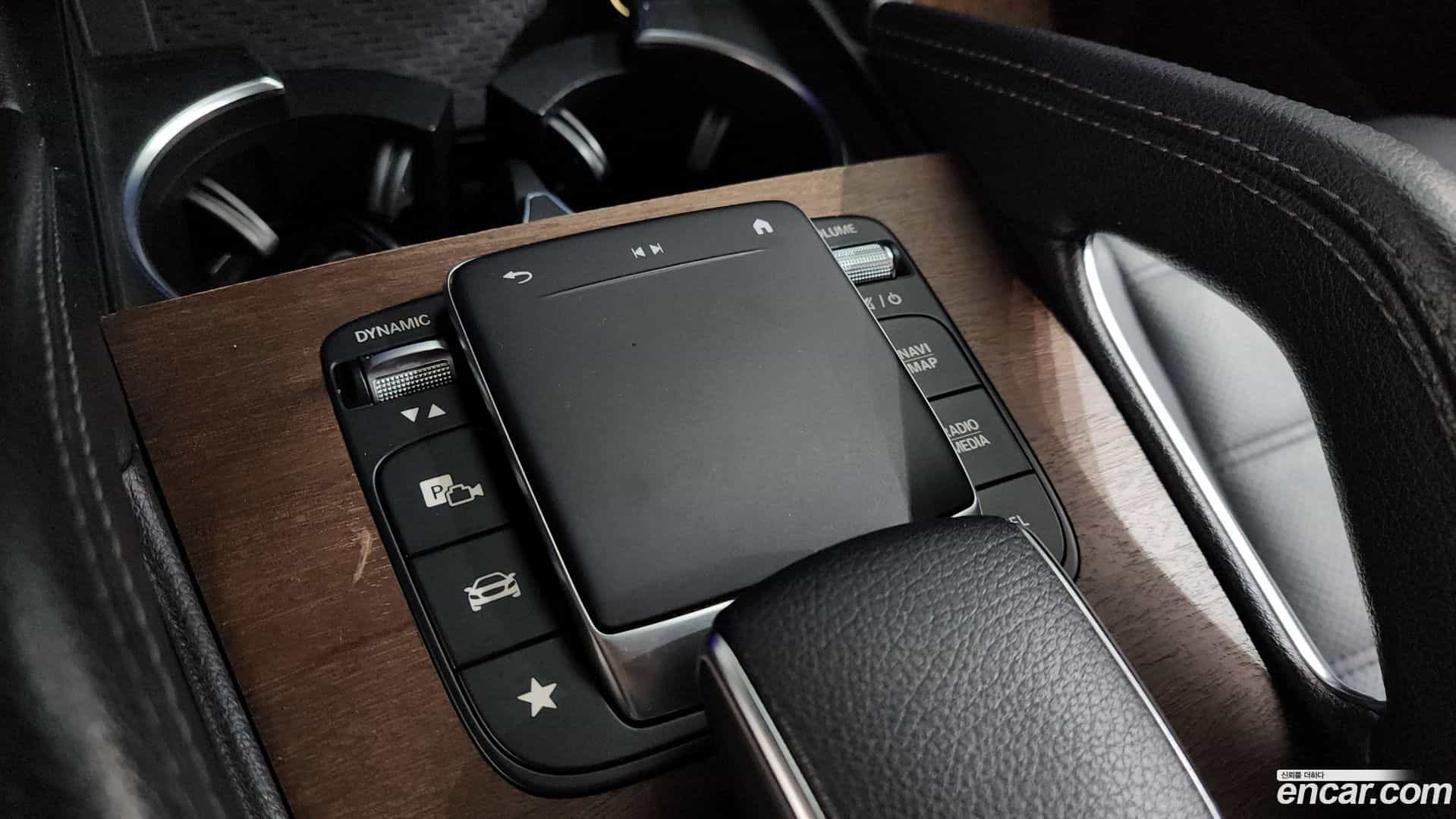 GLE-Class Mercedes-Benz 2020.5-OPTION-019