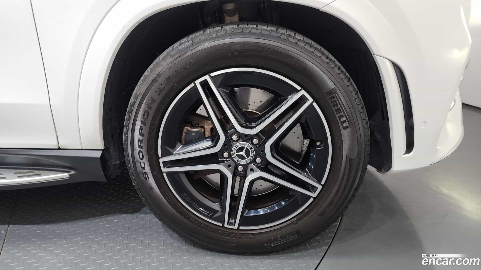 GLE-Class Mercedes-Benz 2020.5-OUTER-031