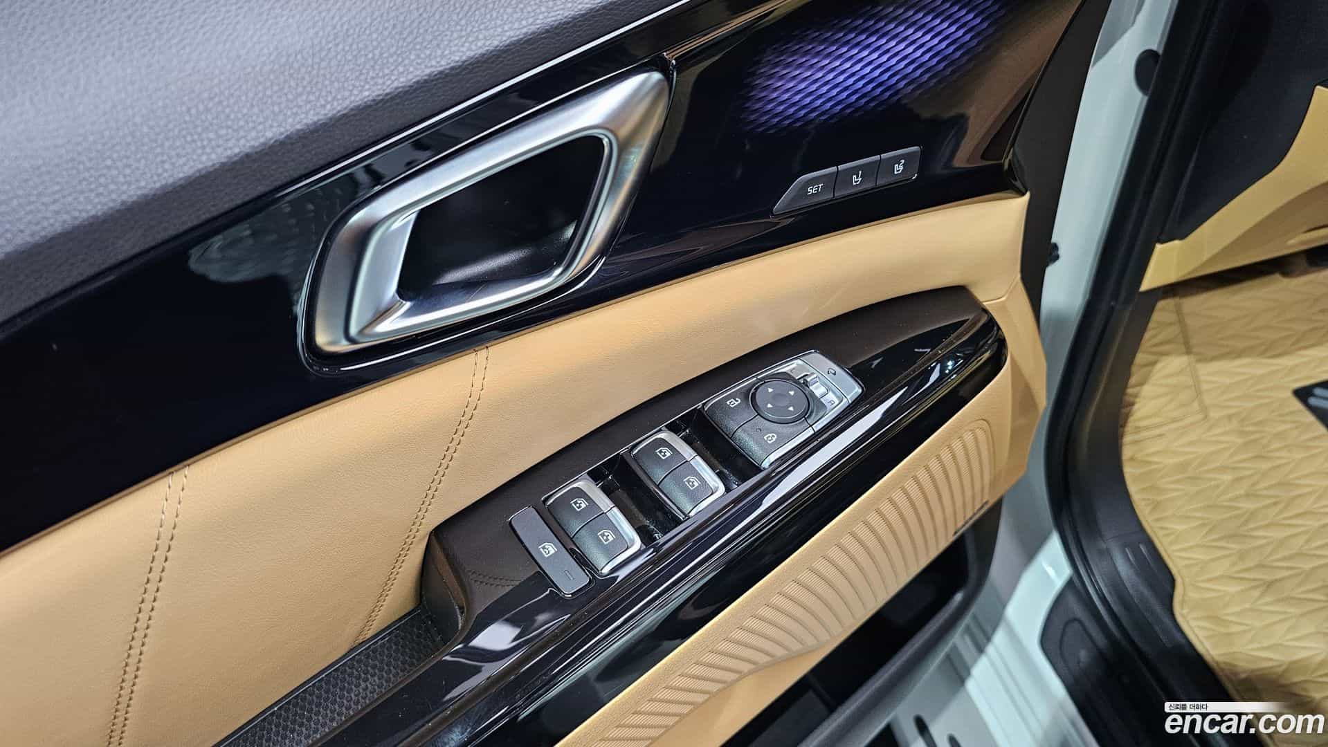 Canival Kia 2023.2-OPTION-040