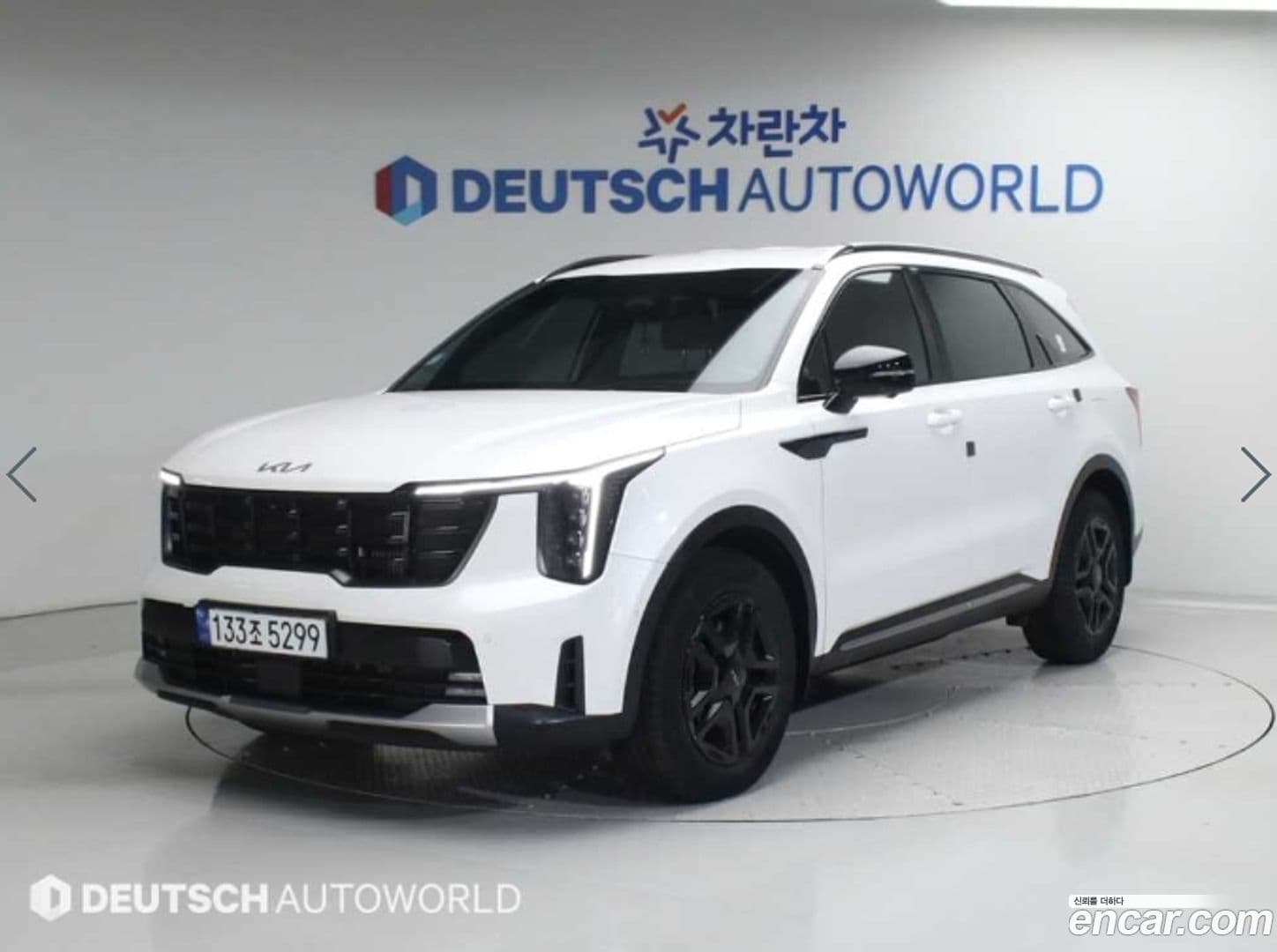Main__Slider__Photo:Sorento Kia 2023.9-0