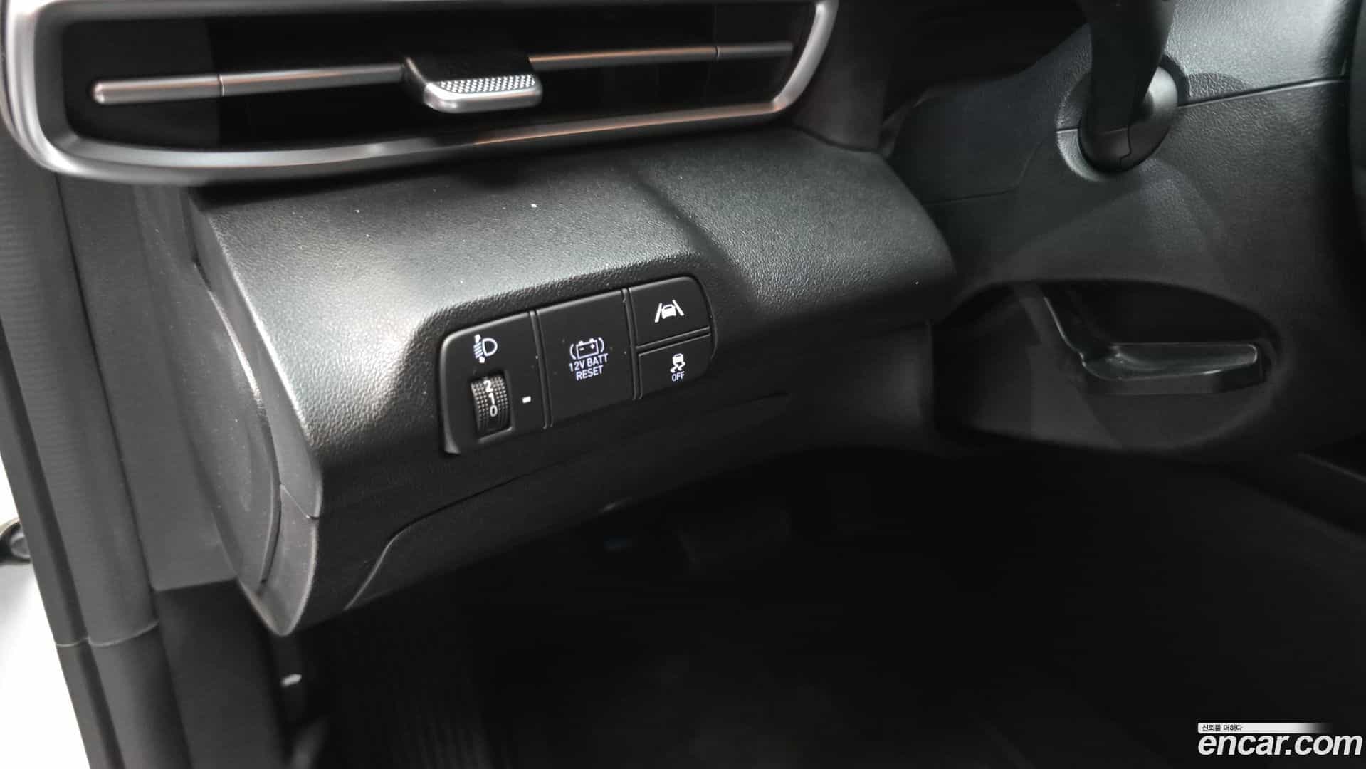 AVANTE Hyundai 2023.2-OPTION-042