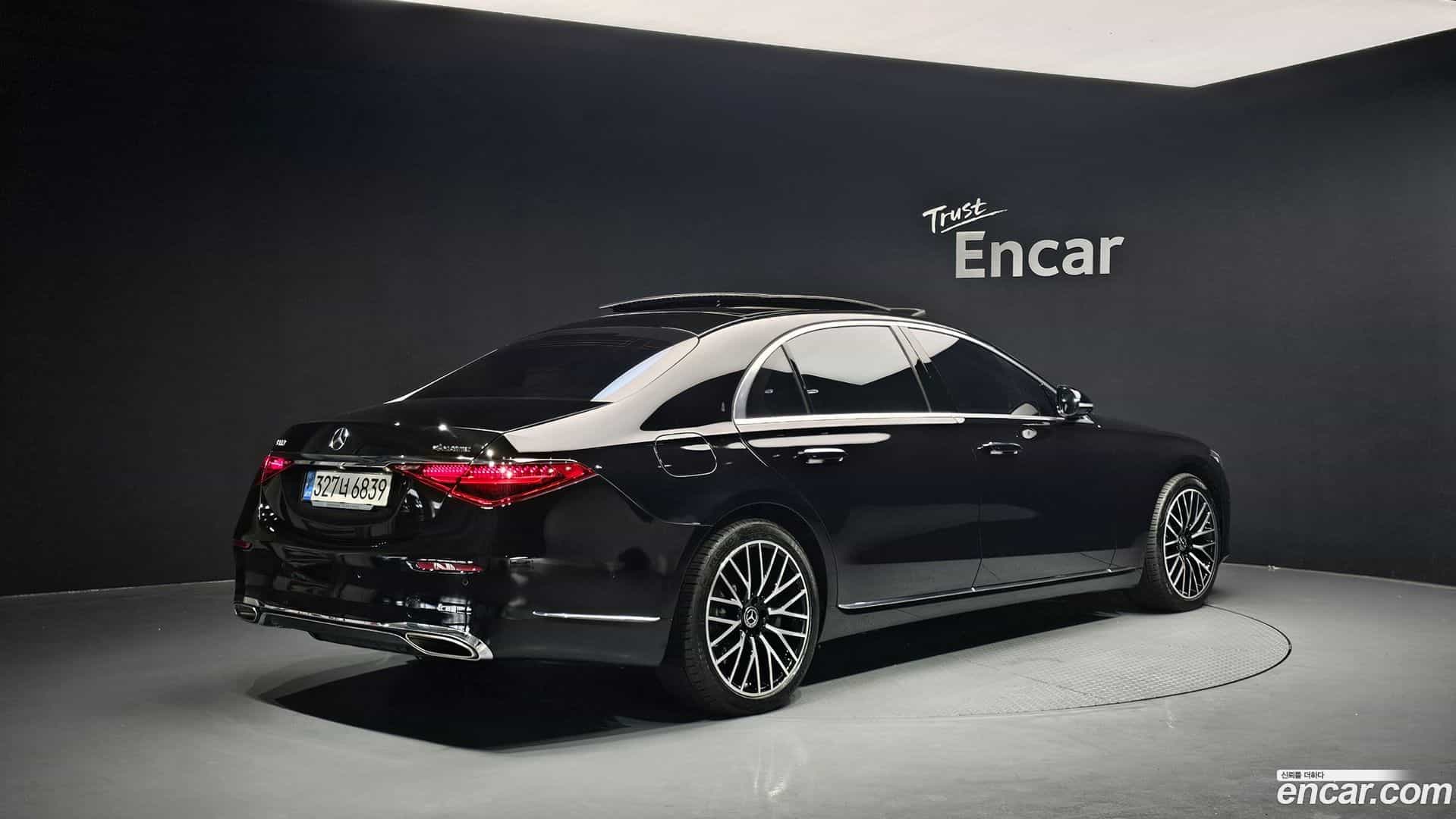 S-Class Mercedes-Benz 2022.7-OUTER-002