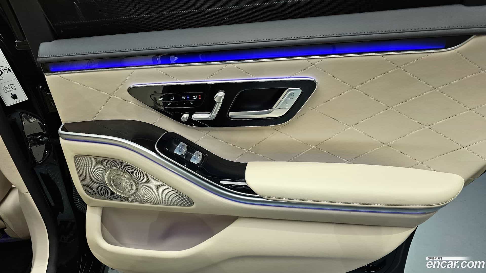 S-Class Mercedes-Benz 2022.7-INNER-035