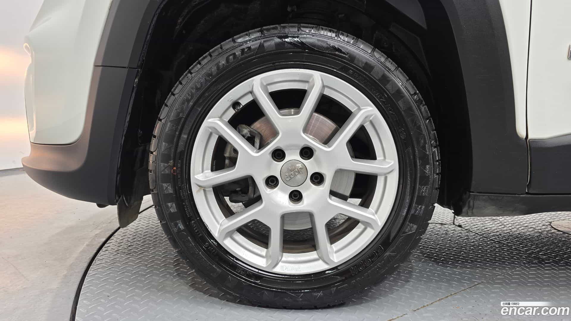 Renegade Jeep 2019.10-OUTER-005