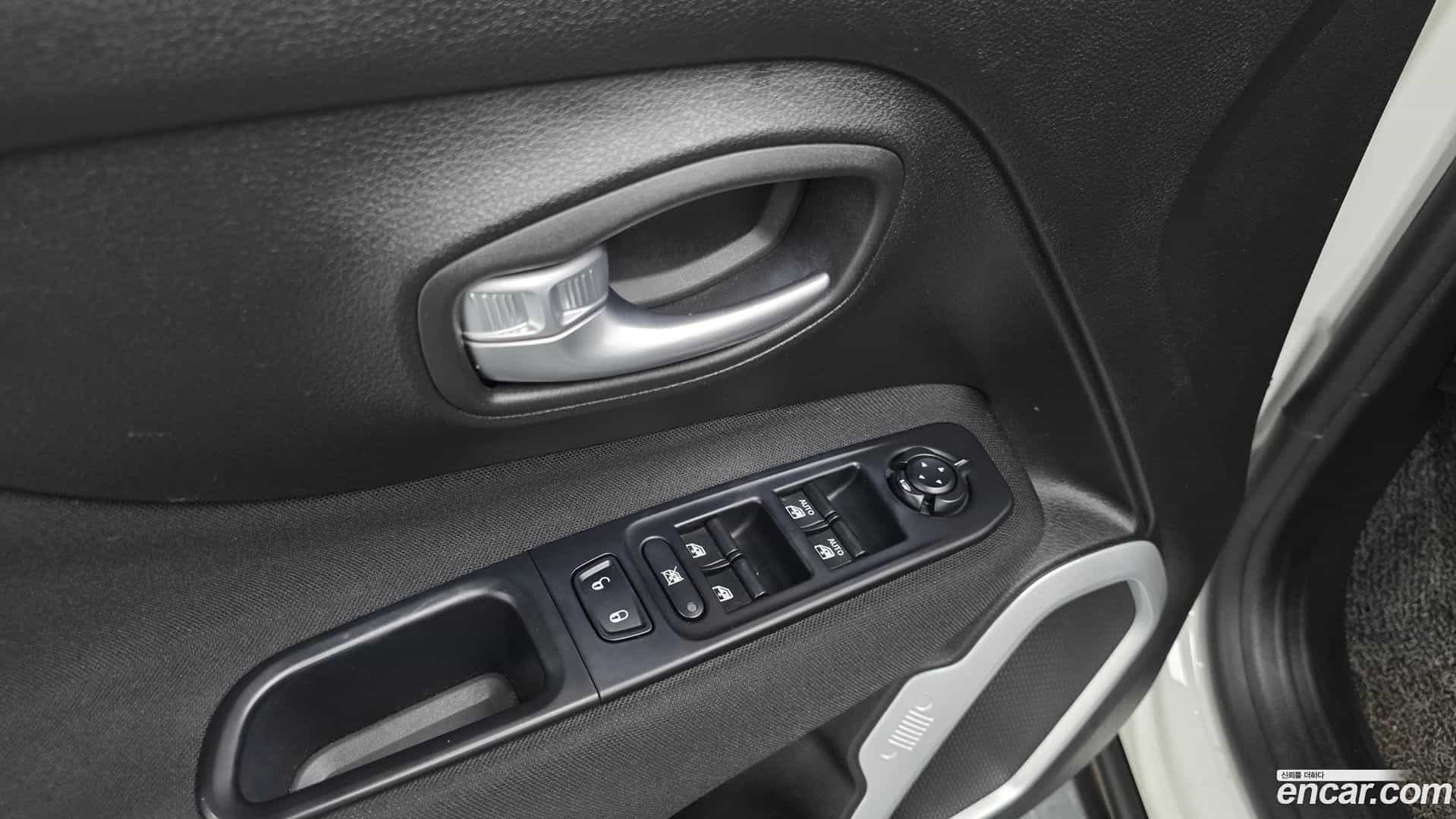 Renegade Jeep 2019.10-OPTION-018