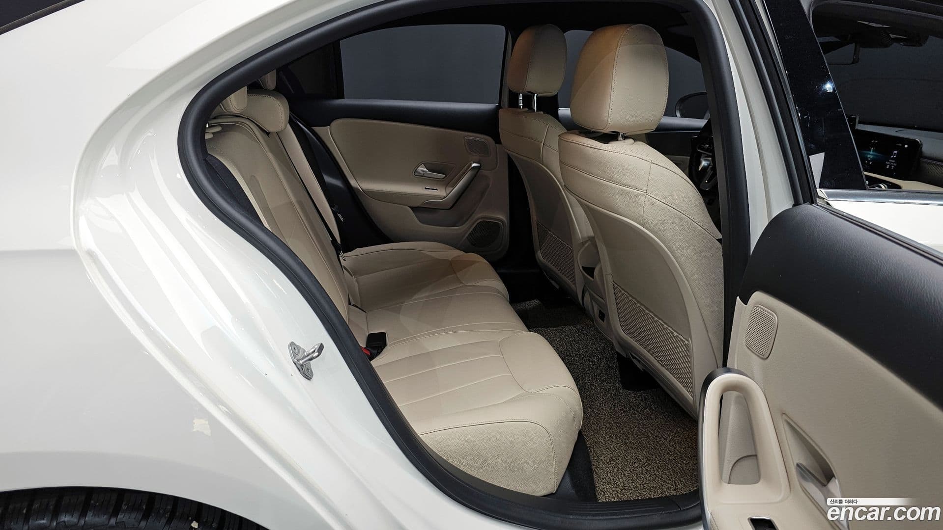 Main__Slider__Photo:A-Class Mercedes-Benz 2020.11-10