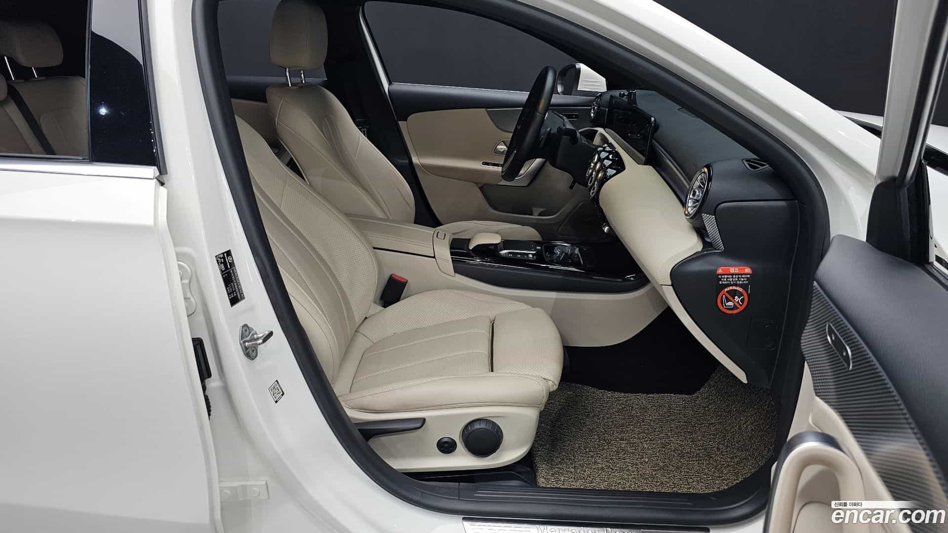 A-Class Mercedes-Benz 2020.11-INNER-036